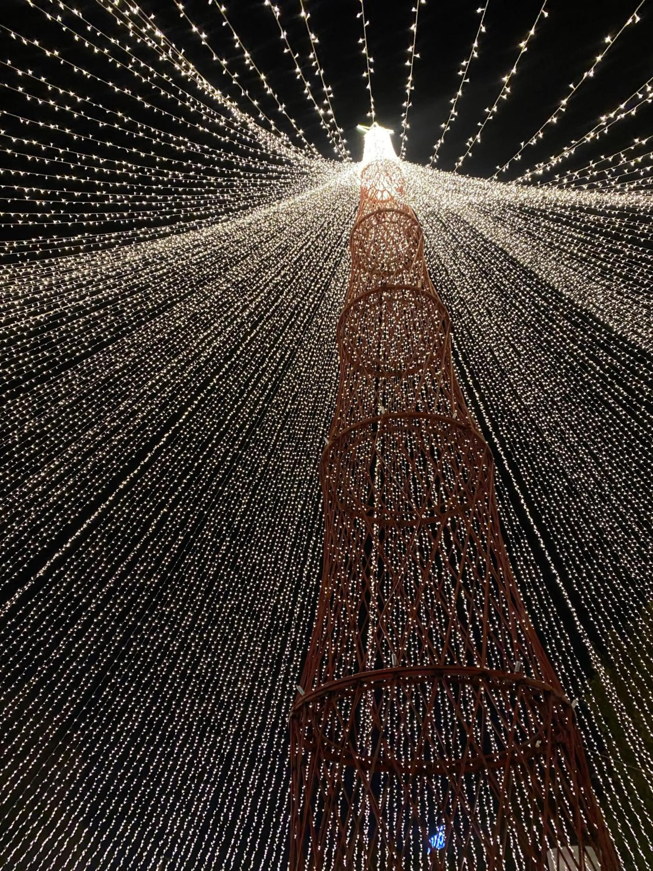 Restaurant/places to eat in Rooftop Apart-Hotel