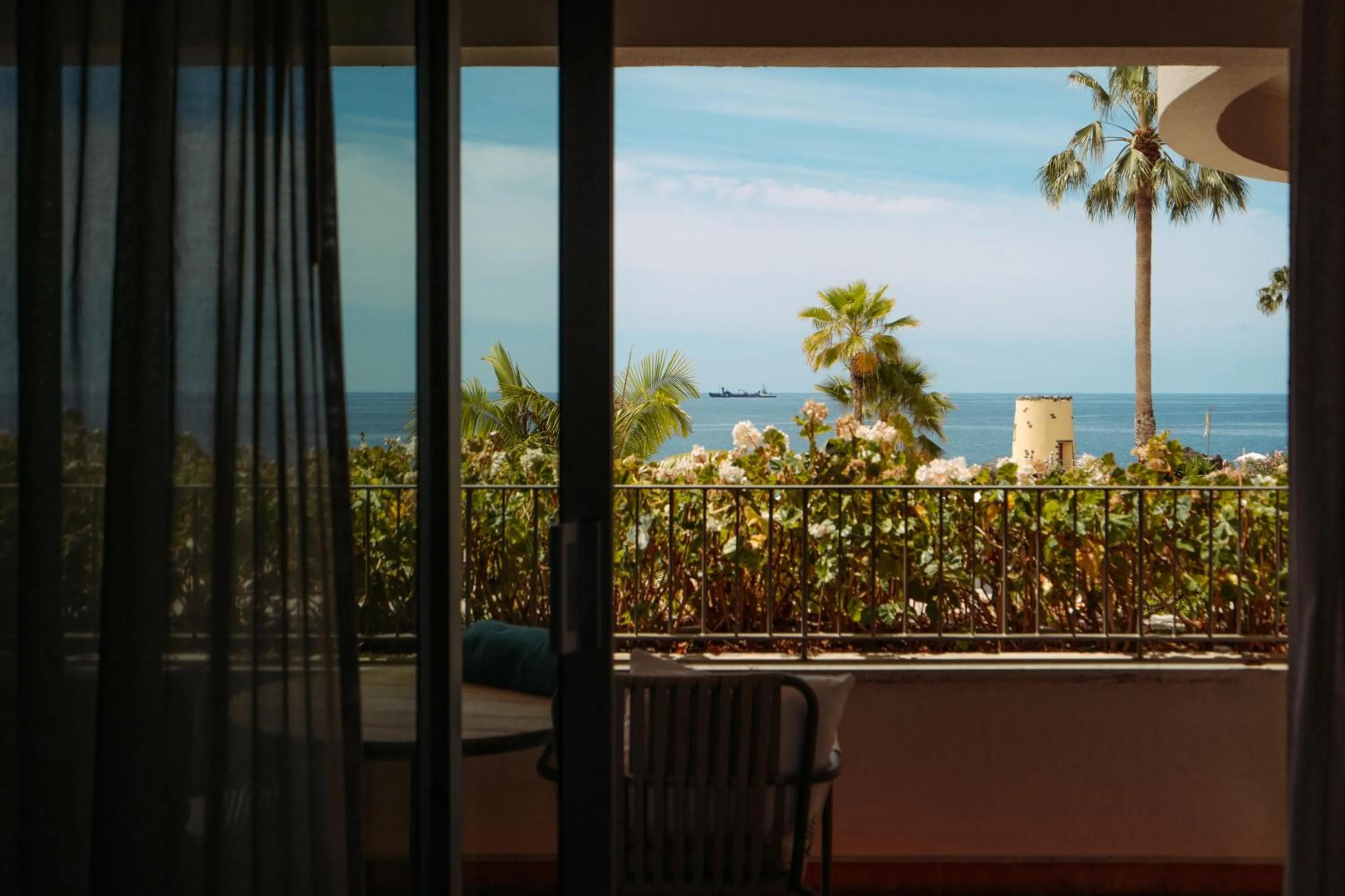 Day in NEXT - by Savoy Signature