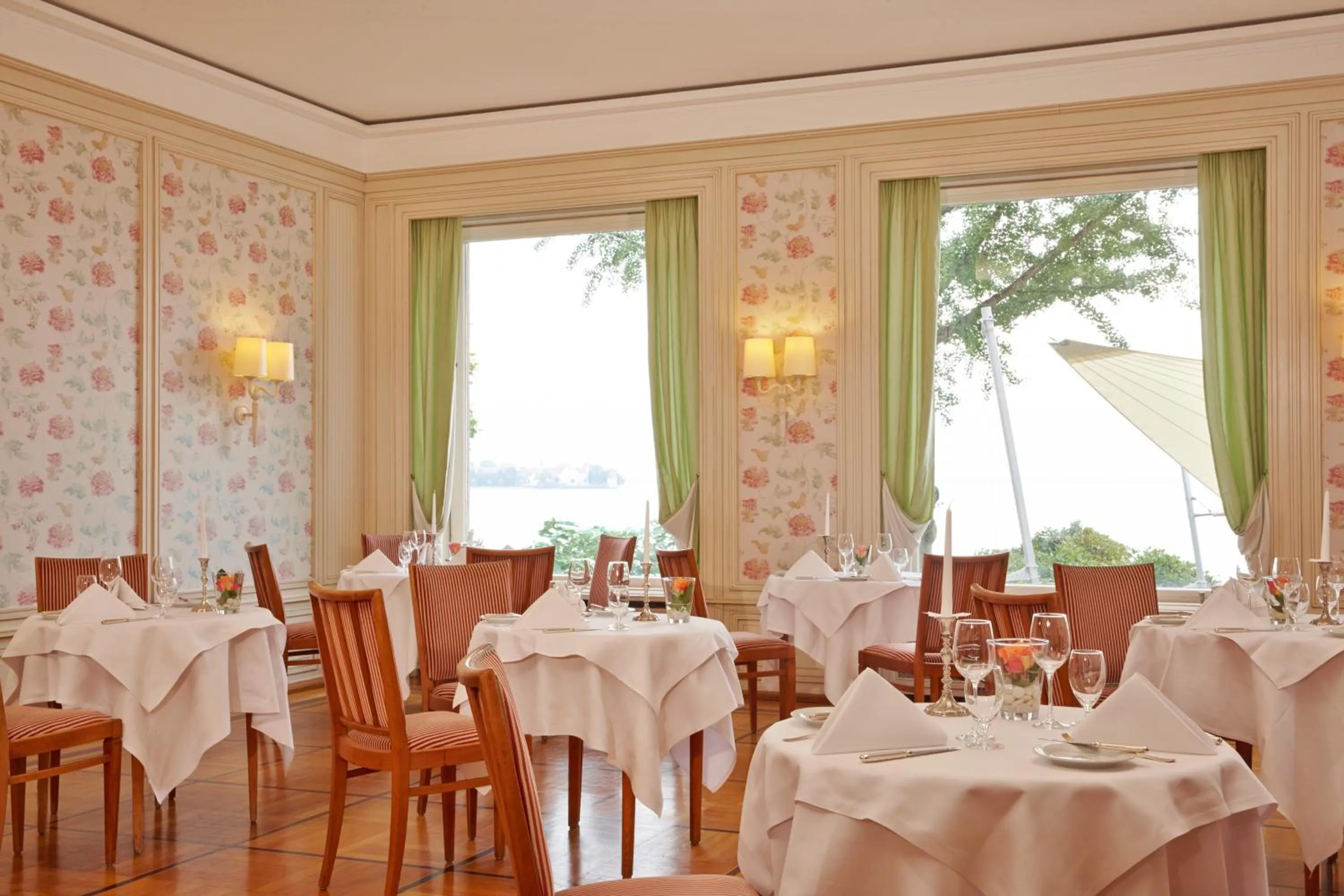 Restaurant/places to eat in Hotel Bad Schachen