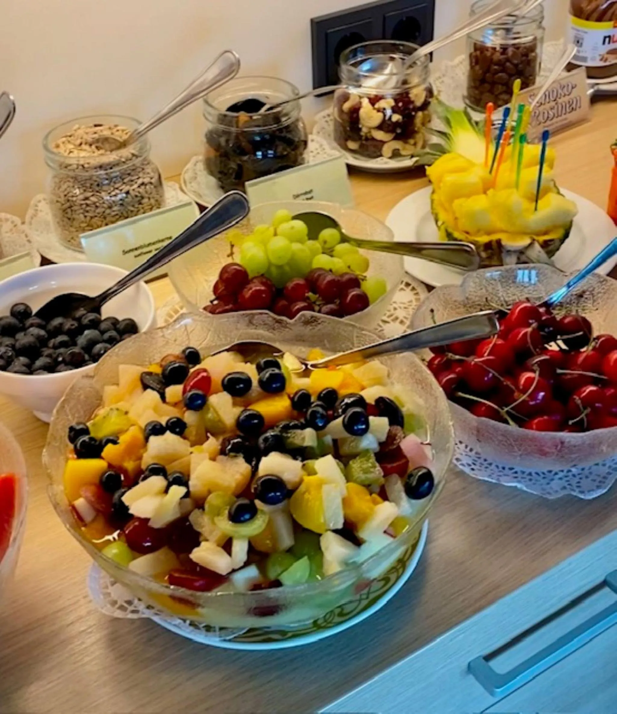 Buffet breakfast in Hotel Alter Kranen