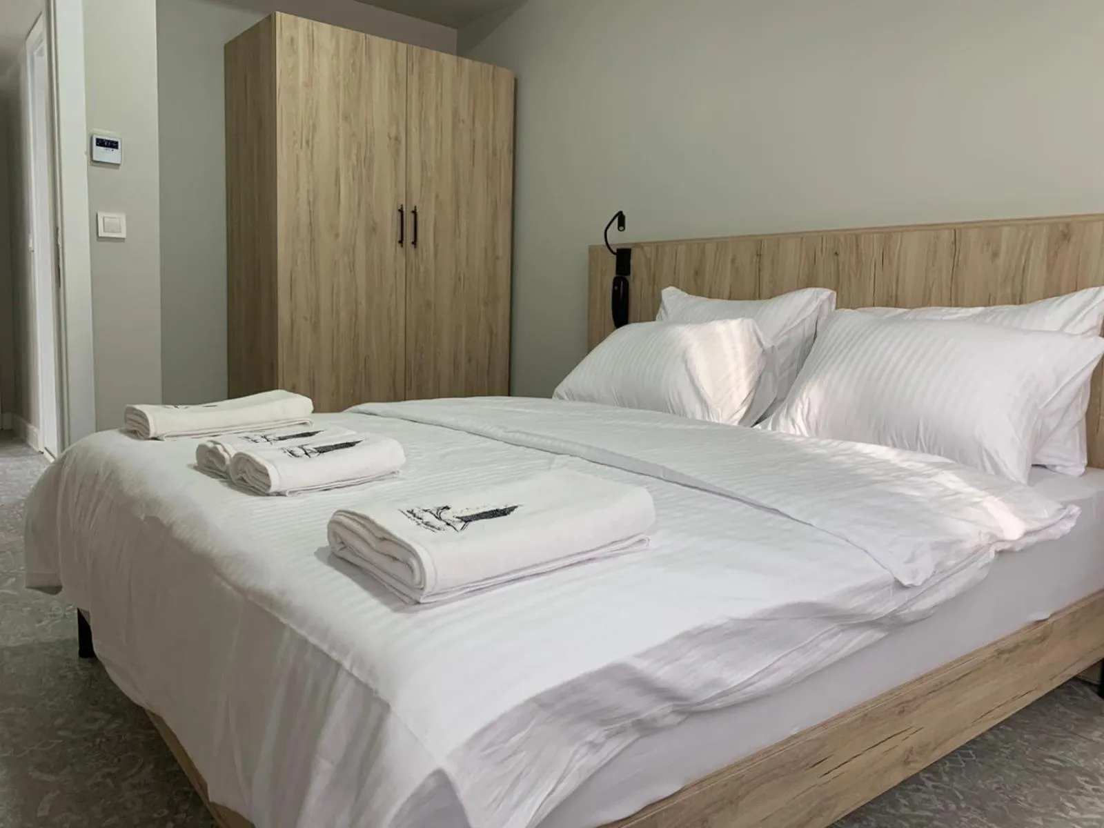 Photo of the whole room, Bed in Taksim Galatist Hotel