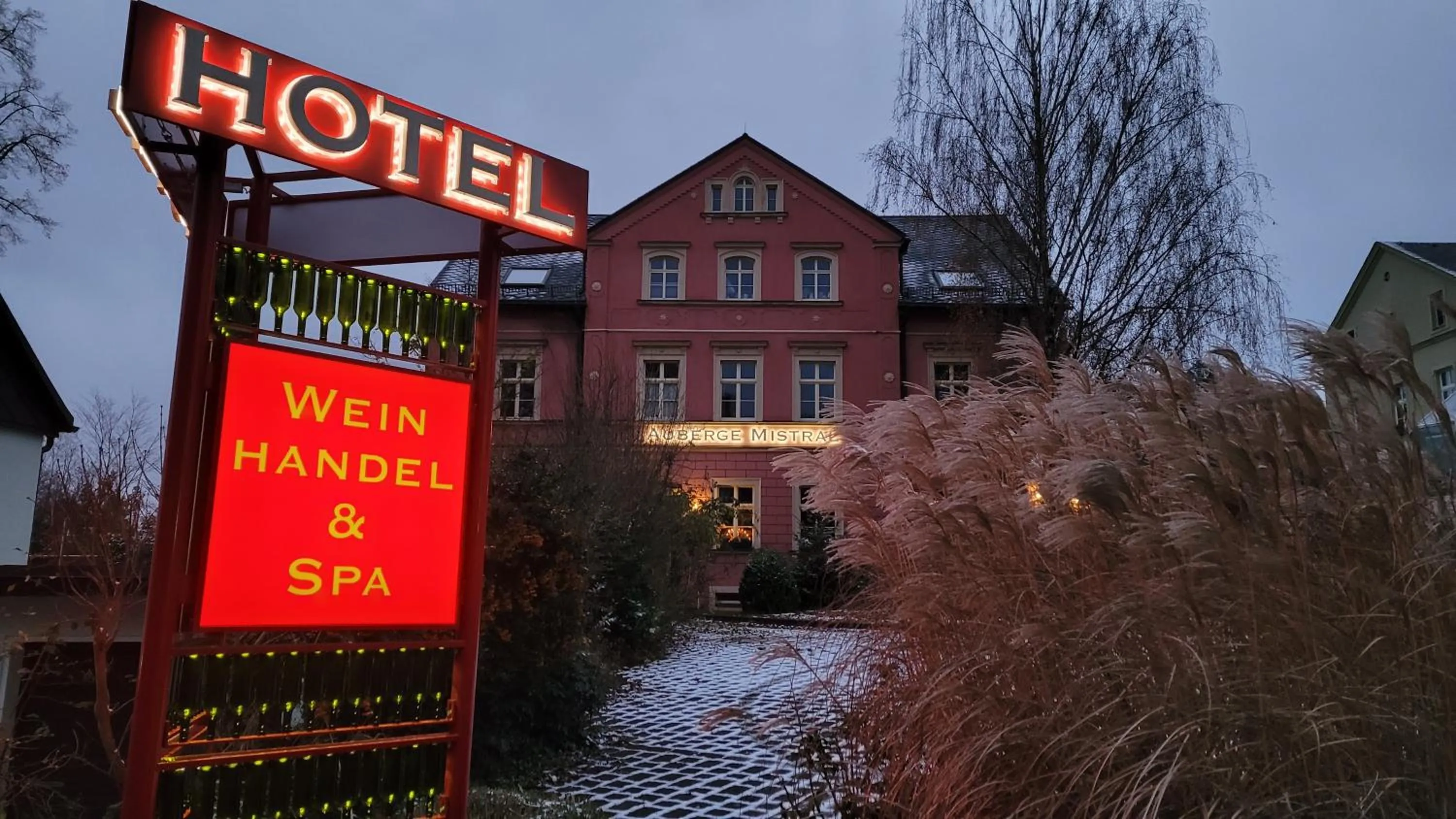 Wein-Hotel Auberge Mistral