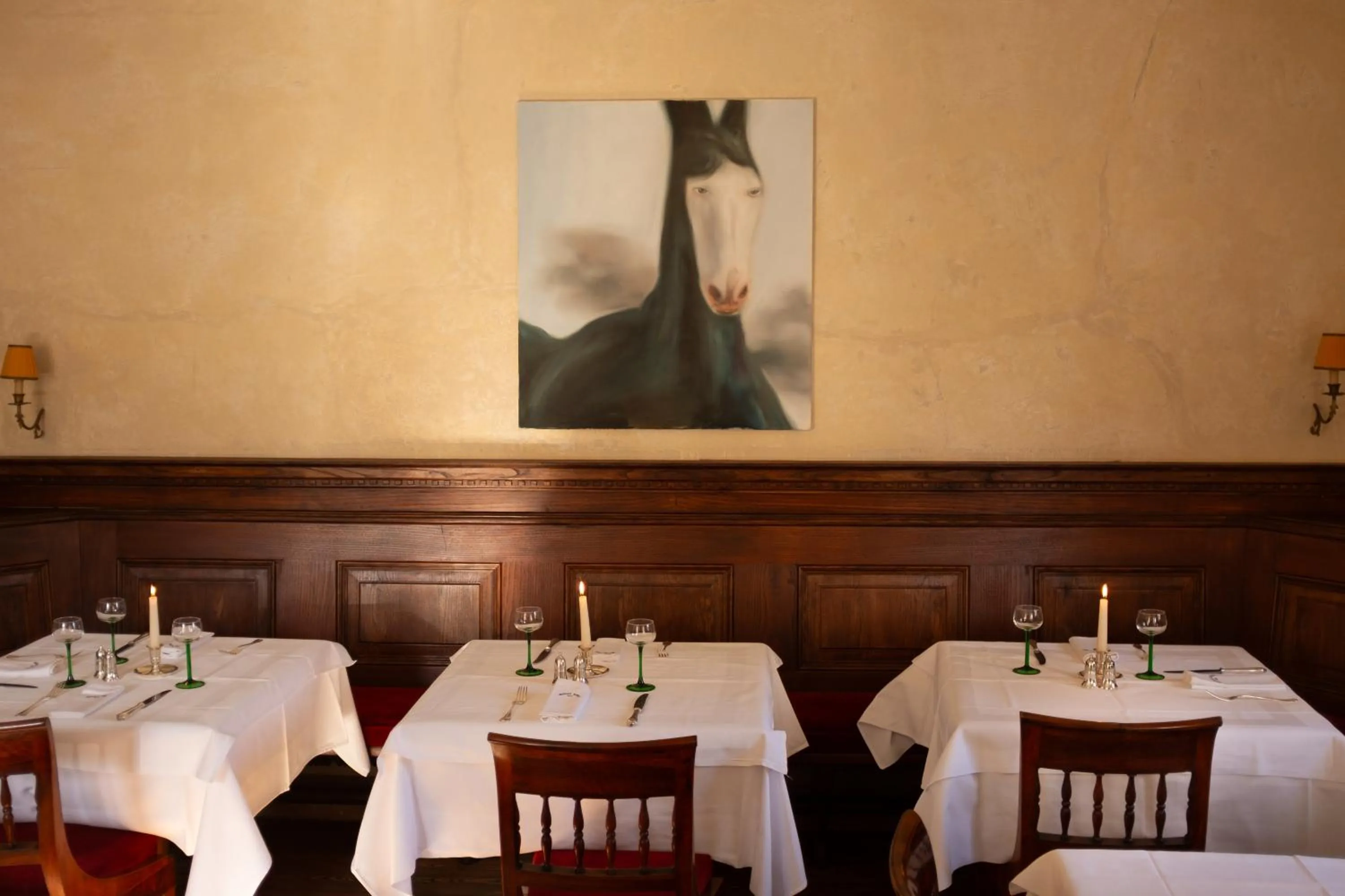 Restaurant/places to eat in Weisses Rössl