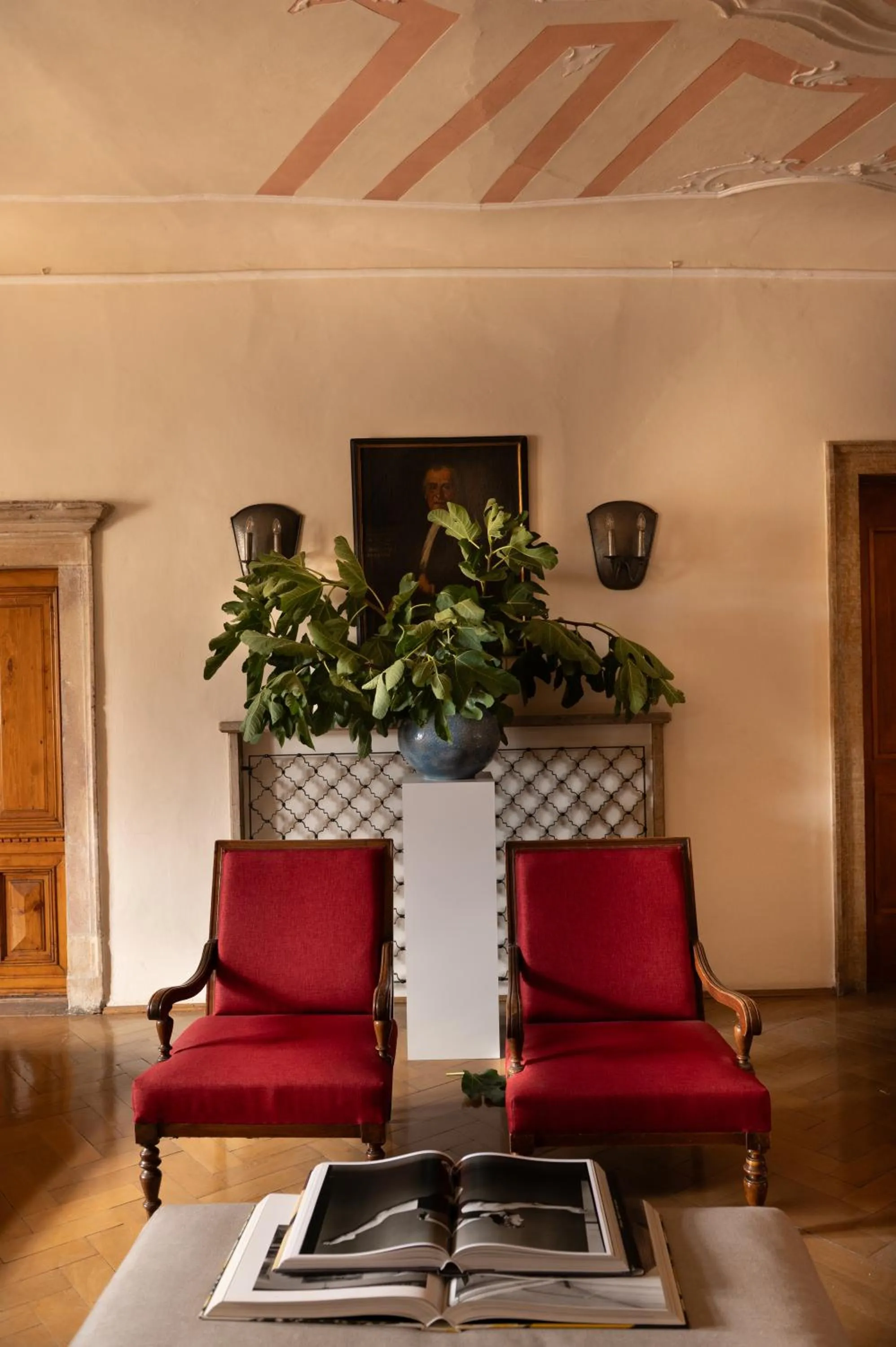 Communal lounge/ TV room in Weisses Rössl