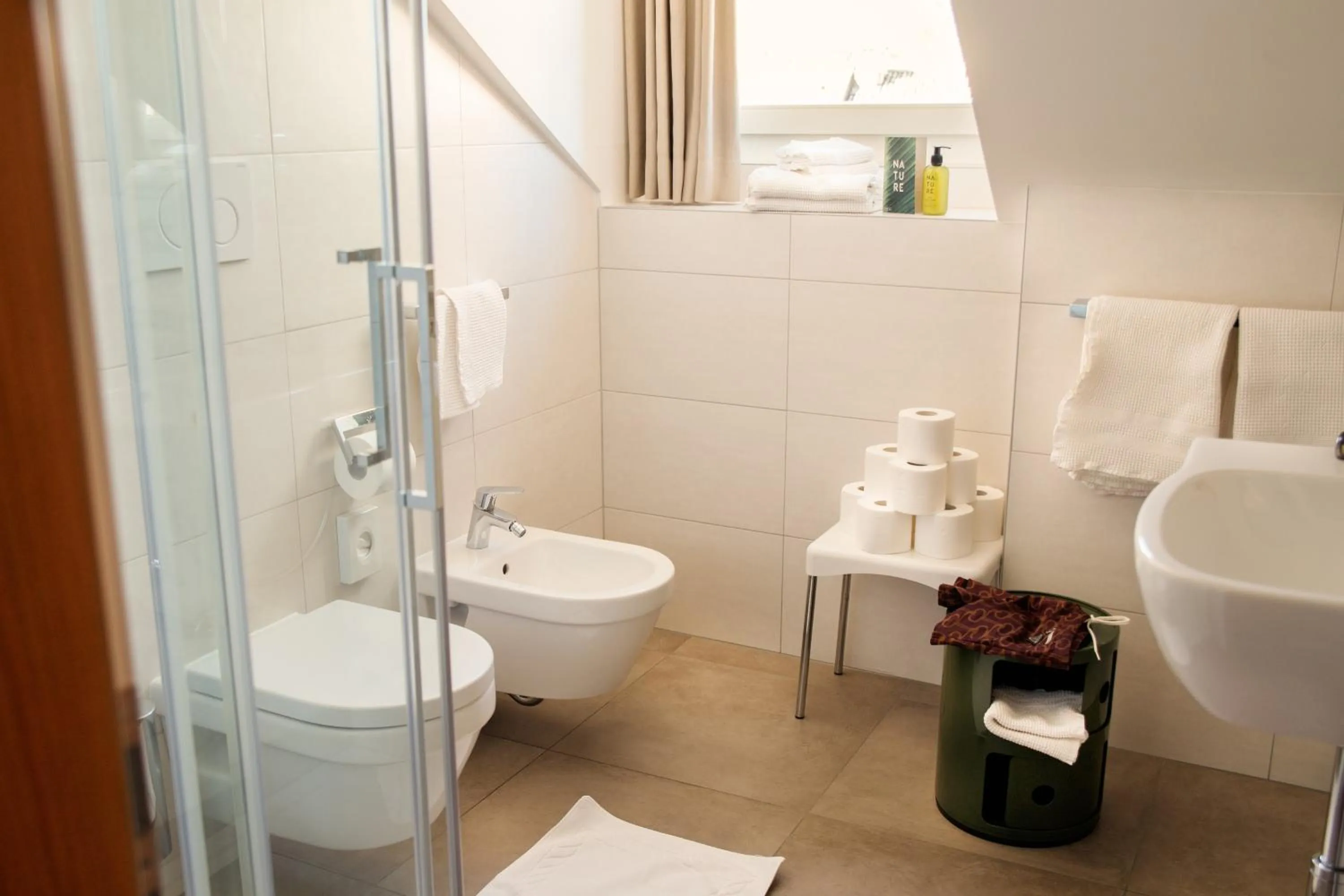 Shower in Weisses Rössl