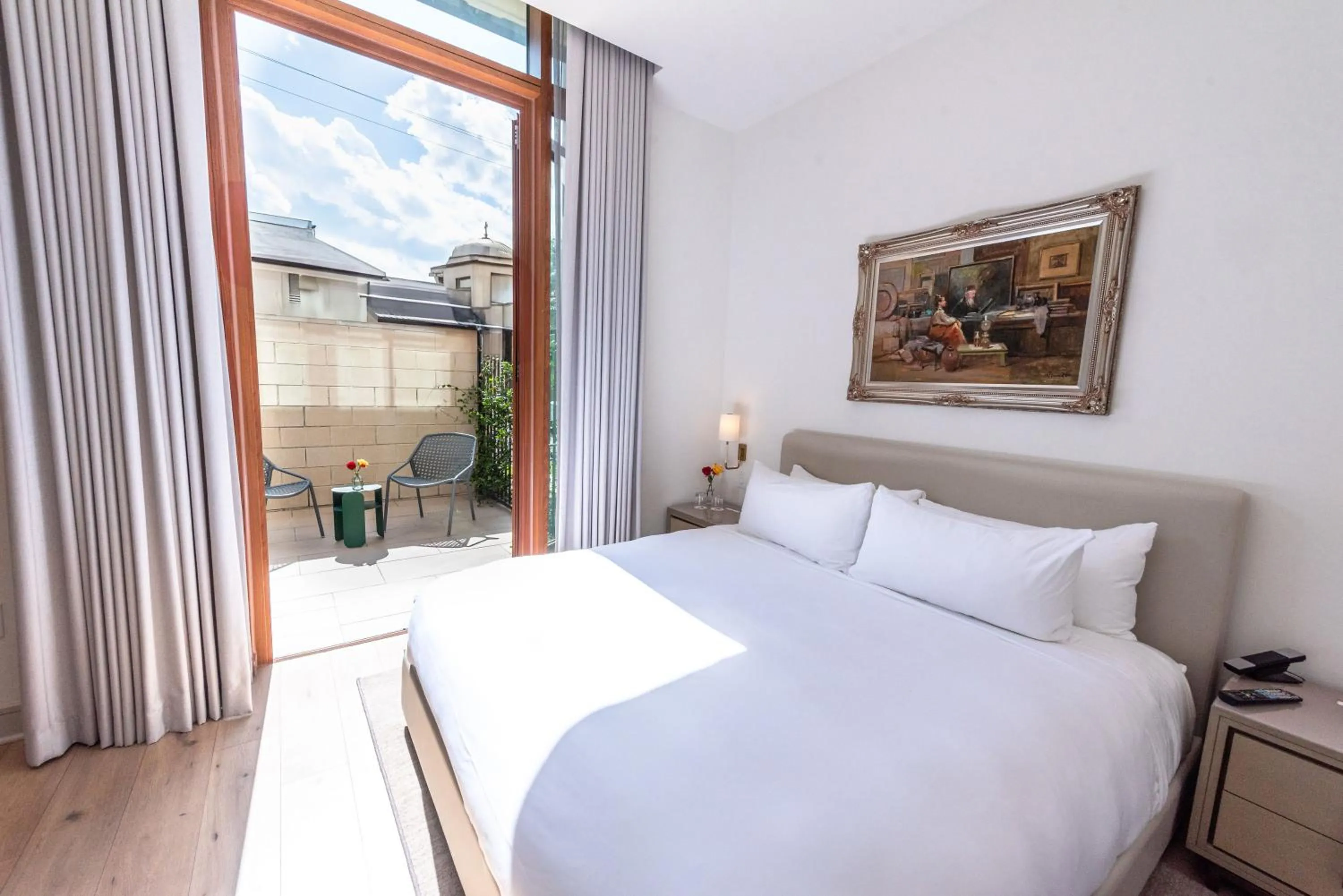 Patio, Bed in La Colombe d'Or Hotel