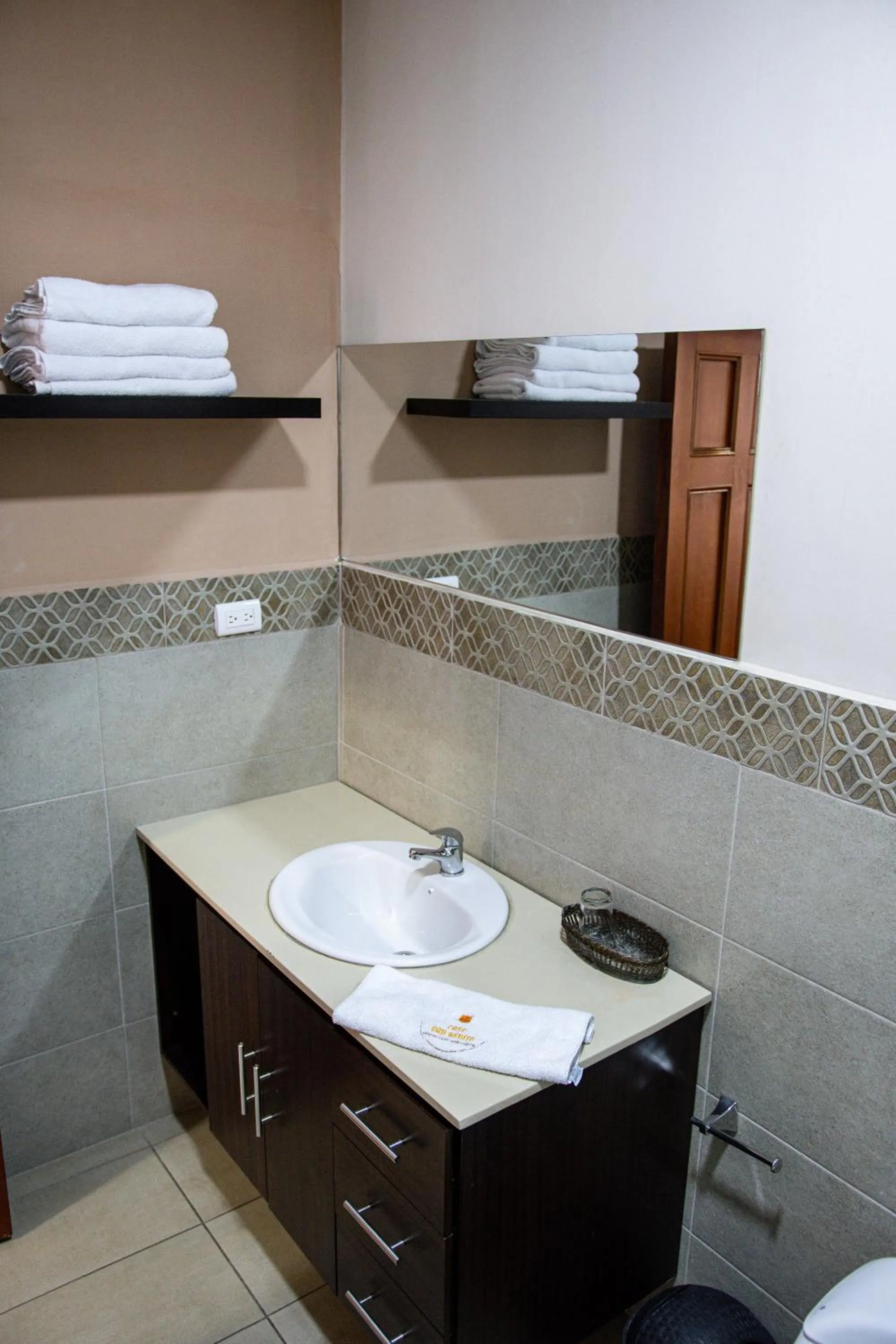 Bathroom in Hotel San Benito Cuenca
