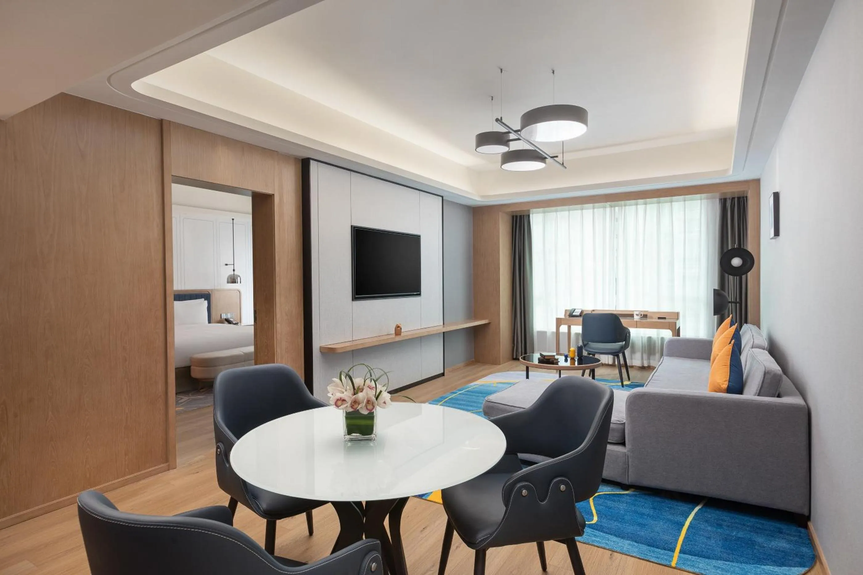 Photo of the whole room in voco Guangzhou Shifu by IHG