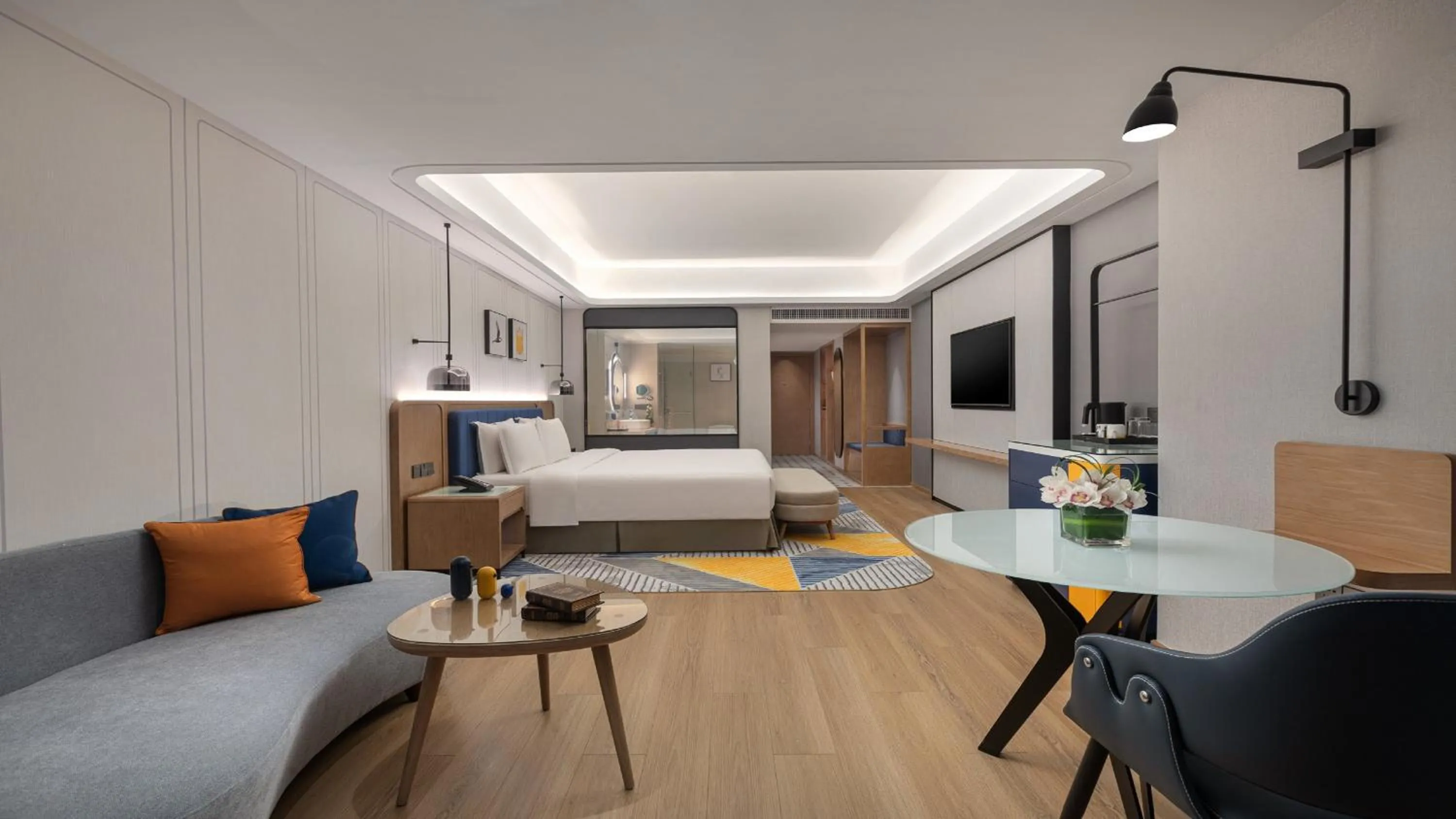 Photo of the whole room in voco Guangzhou Shifu by IHG