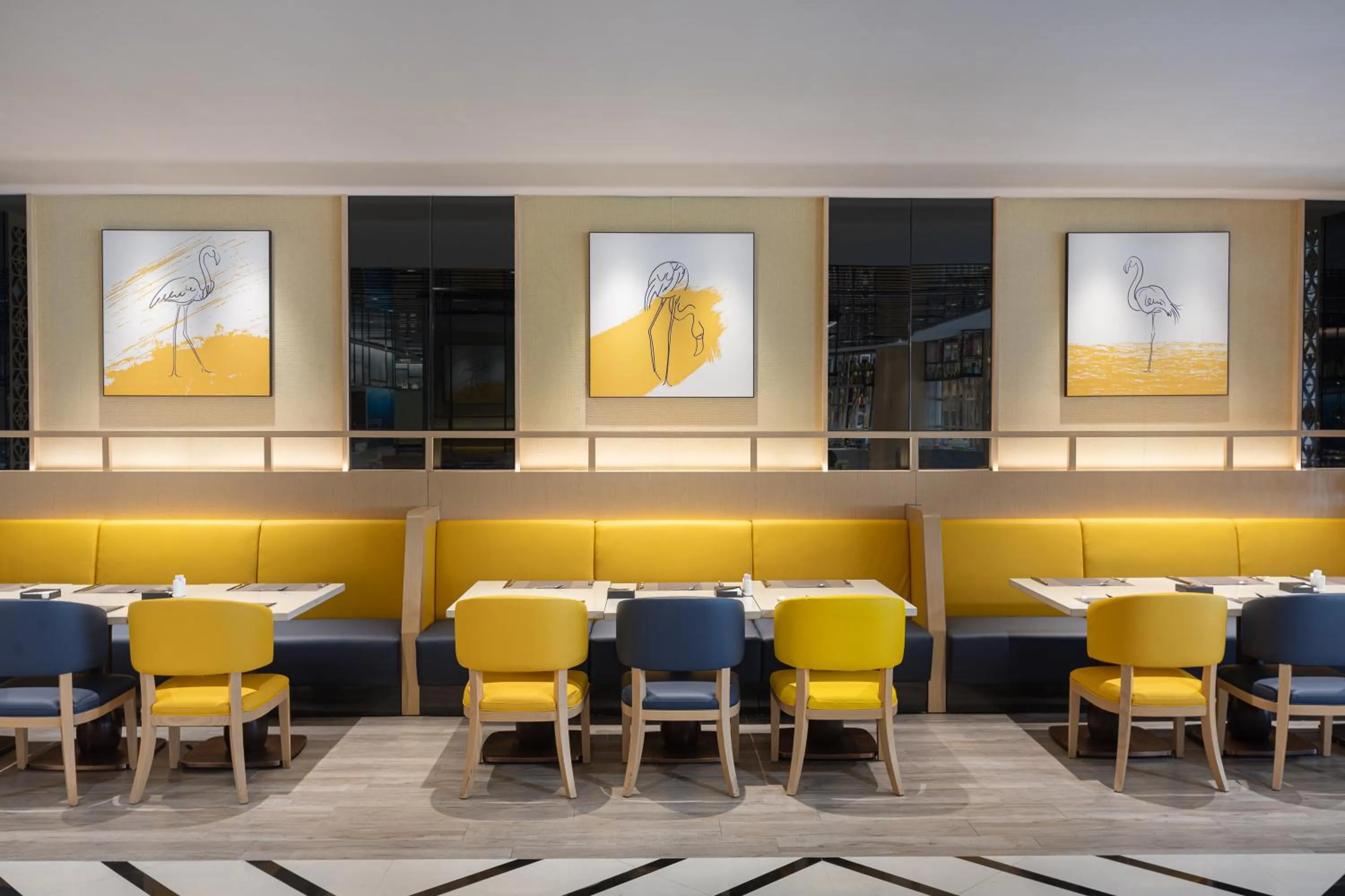 Restaurant/places to eat in voco Guangzhou Shifu by IHG