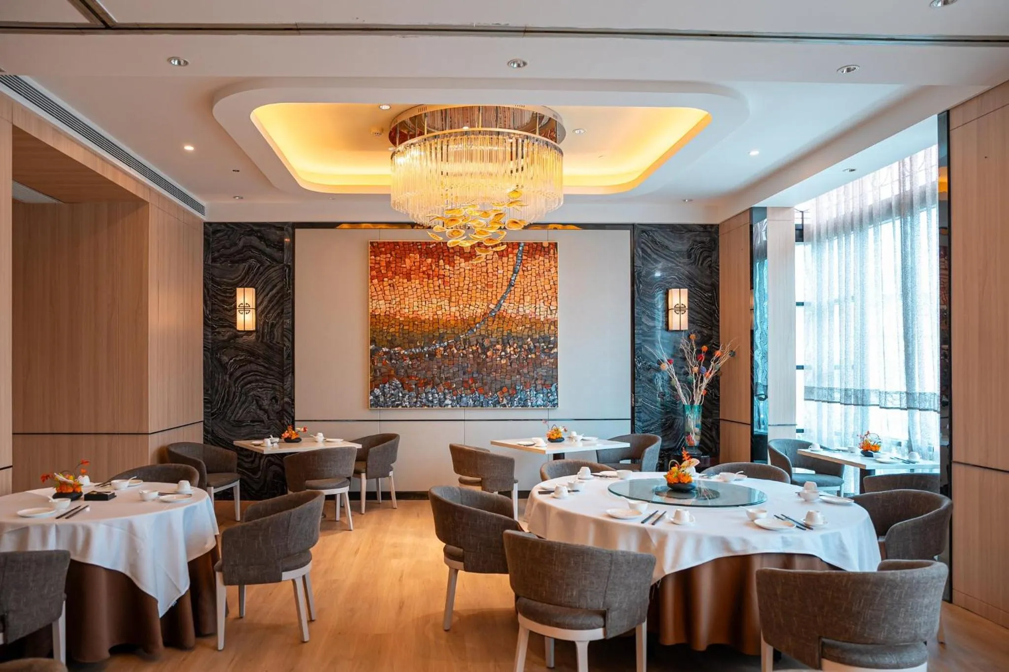 Restaurant/places to eat in voco Guangzhou Shifu by IHG