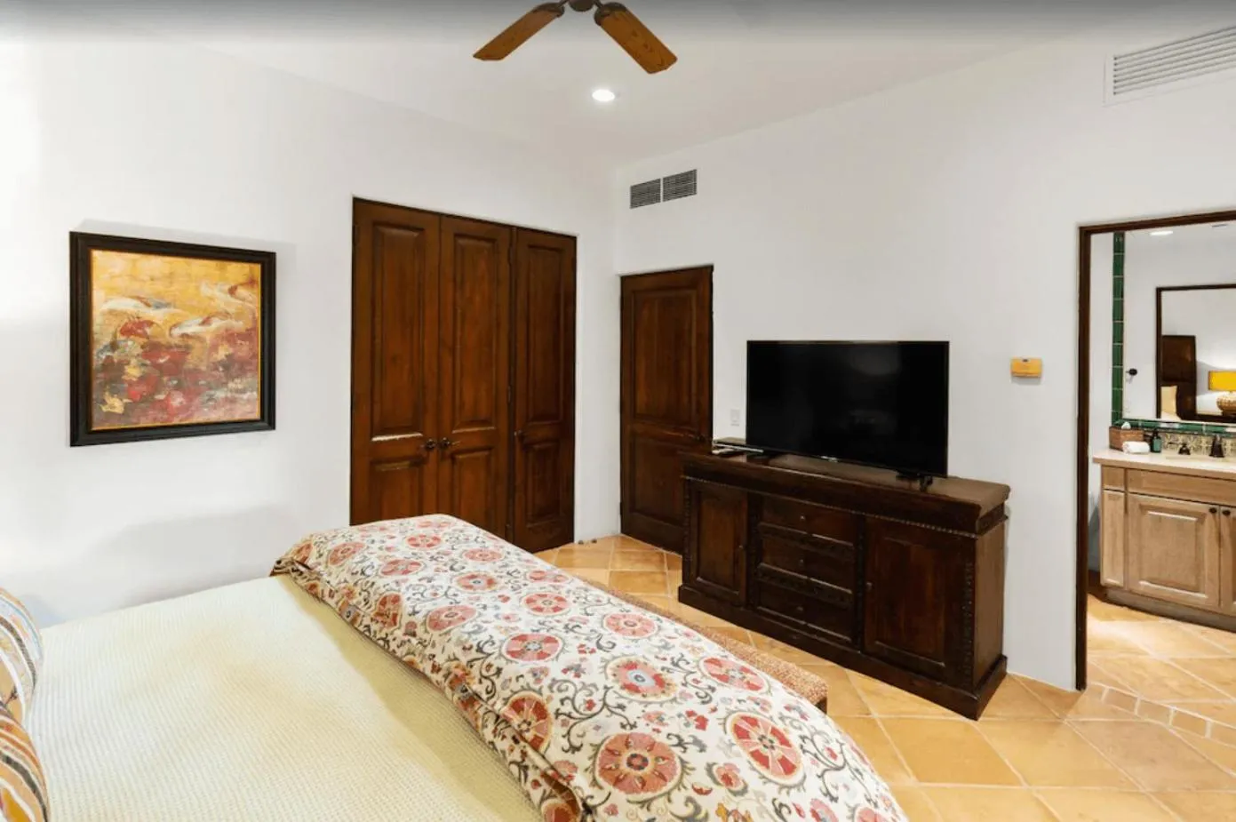 Best Executive-Style Luxury Residence on Property