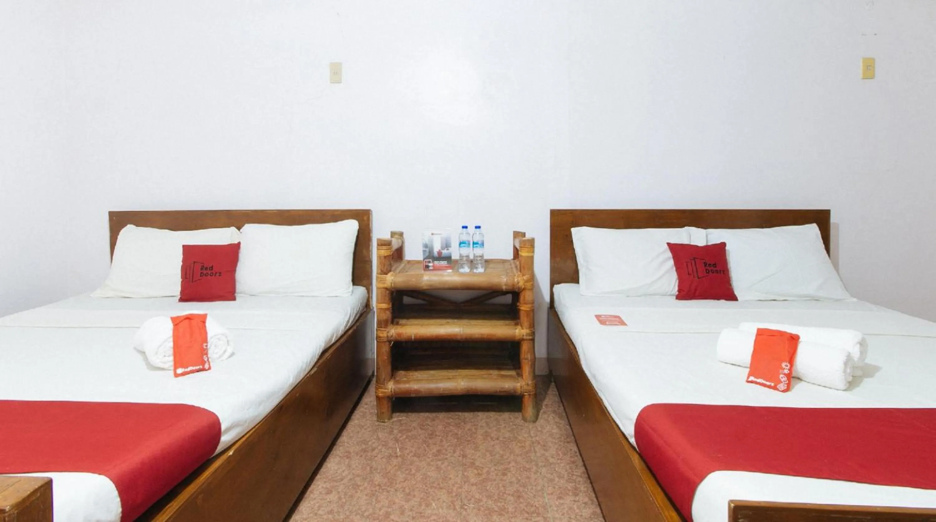 Bed in RedDoorz Hostel at Megans Paradisio Beach Resort