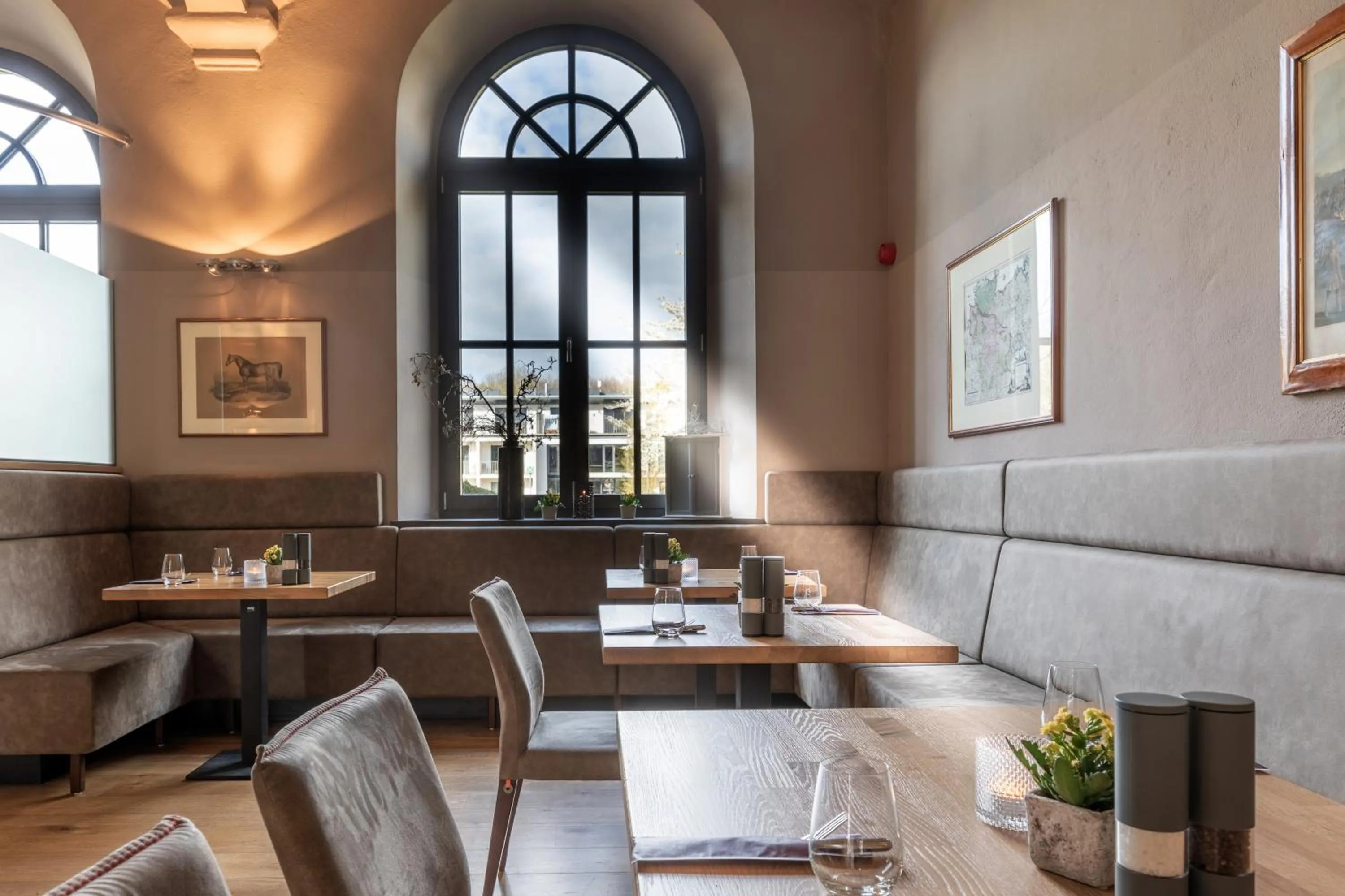 Restaurant/places to eat in Schlossgut Gross Schwansee