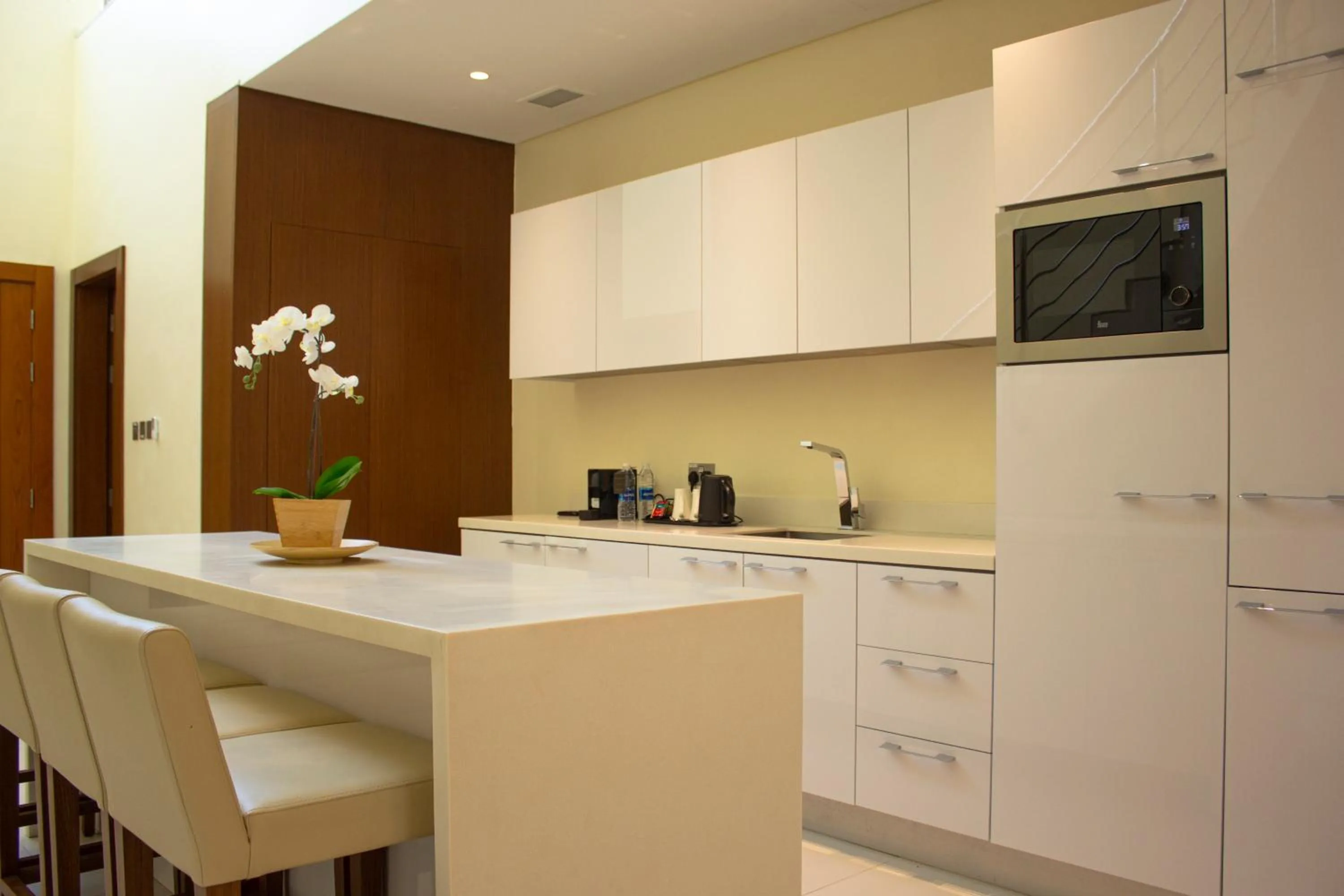 Dining area in Grand Swiss-Belhotel Waterfront Seef