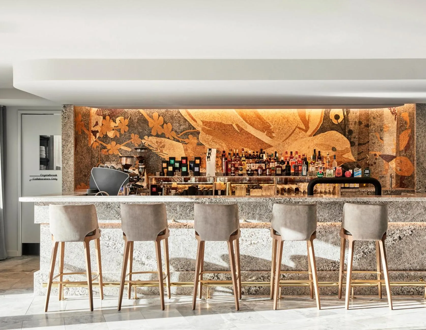 Lounge or bar in Crystalbrook Kingsley