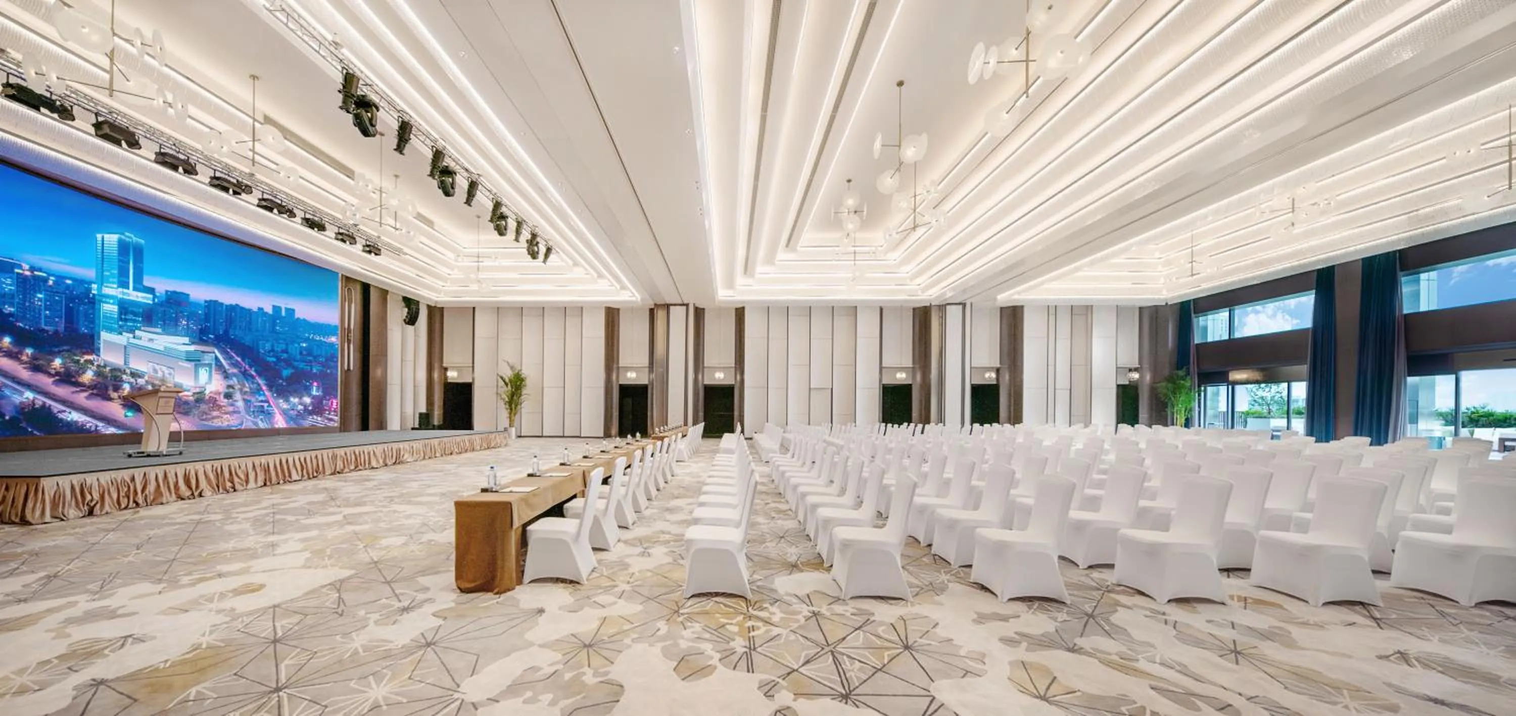 Banquet/Function facilities in Grand Bay Hotel Chengdu