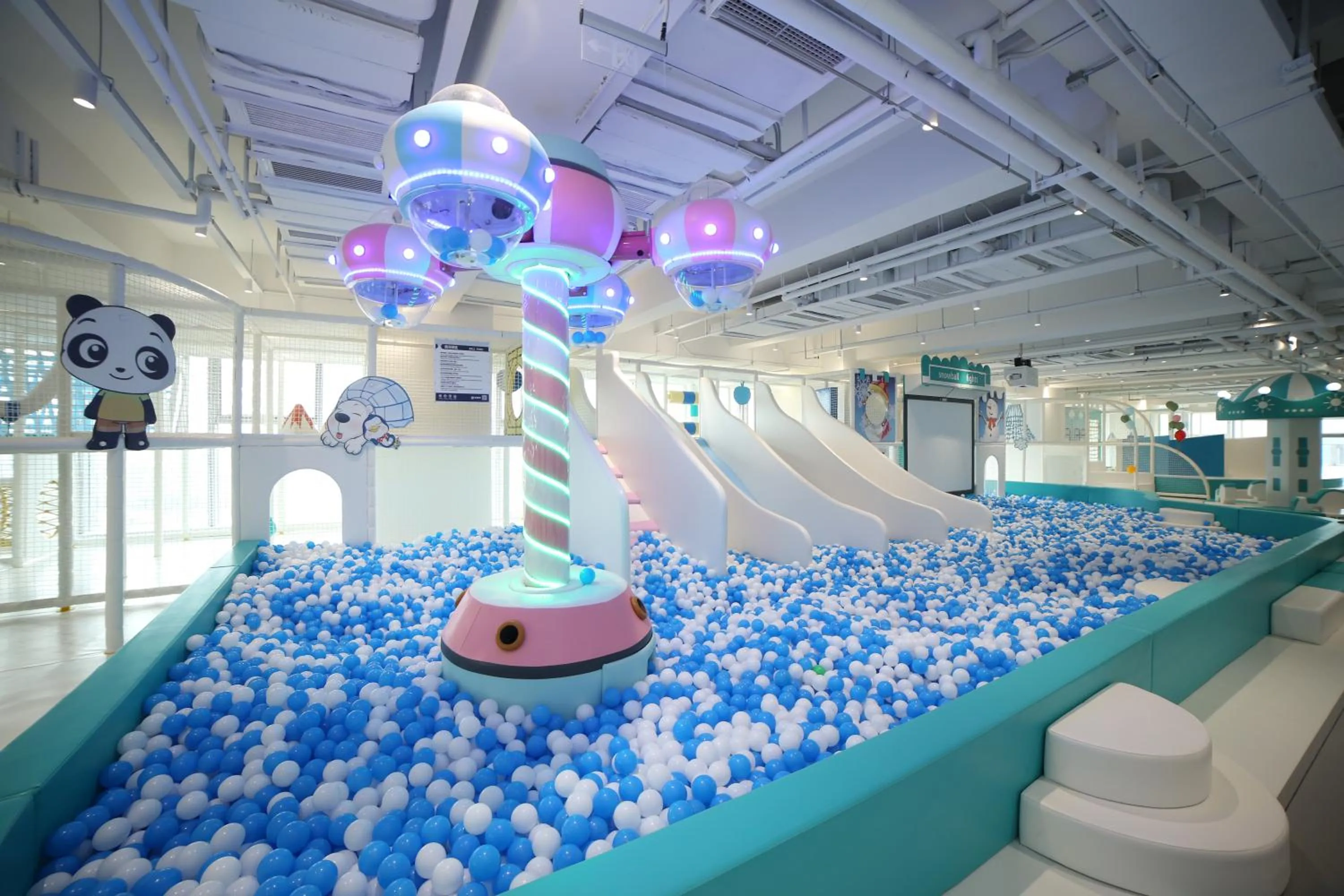 Kids's club in Grand Bay Hotel Chengdu