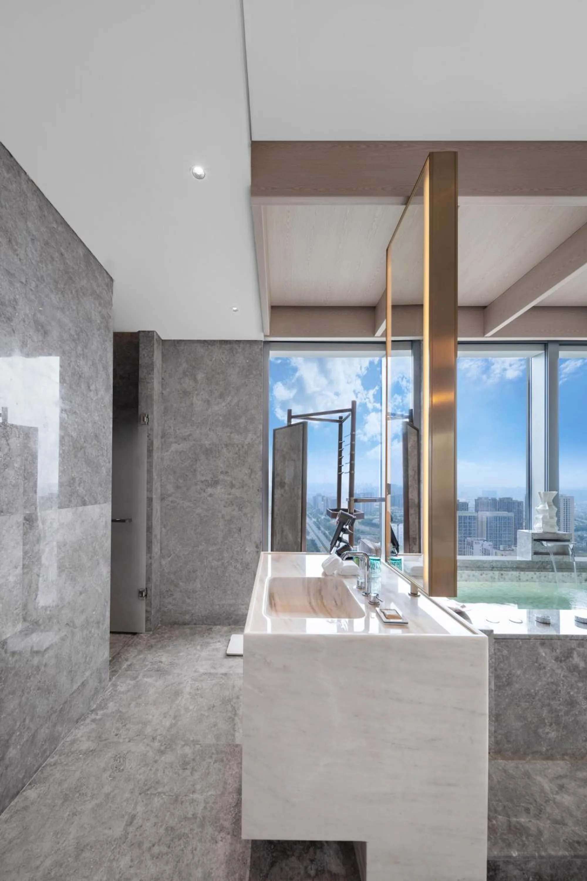 Grand Bay Hotel Chengdu