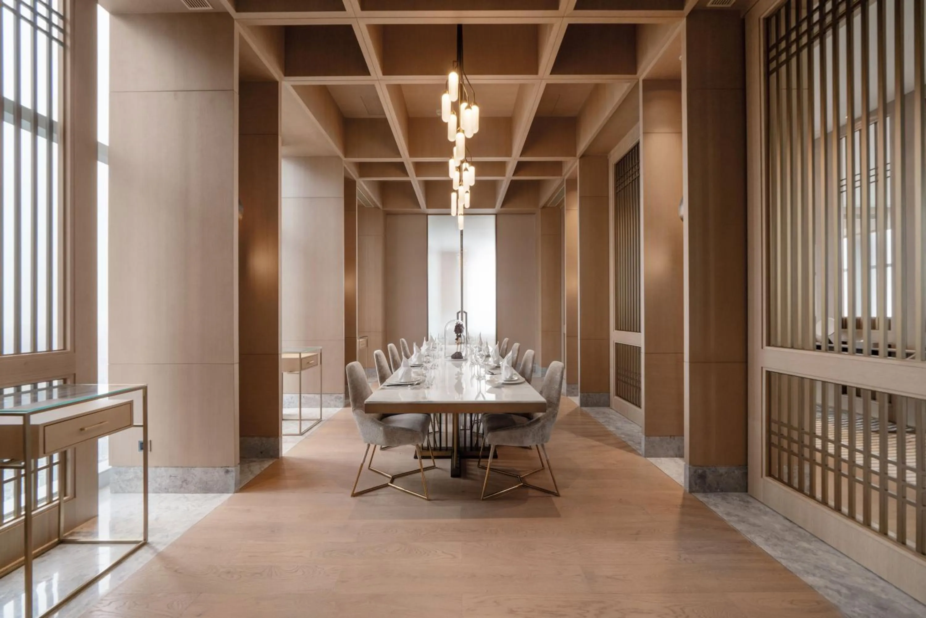 Restaurant/places to eat in Grand Bay Hotel Chengdu