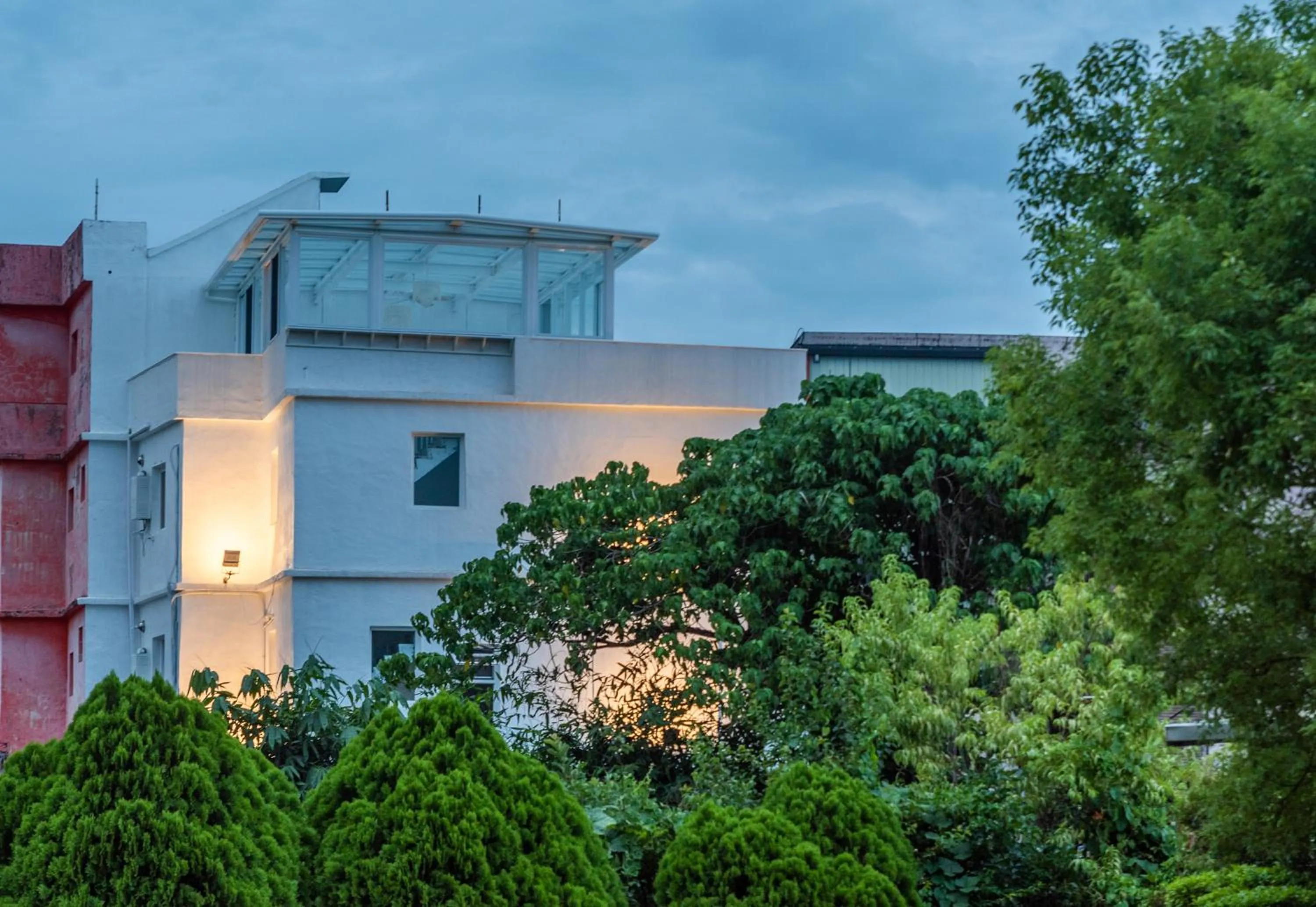 Property building in W3 HOSTEL