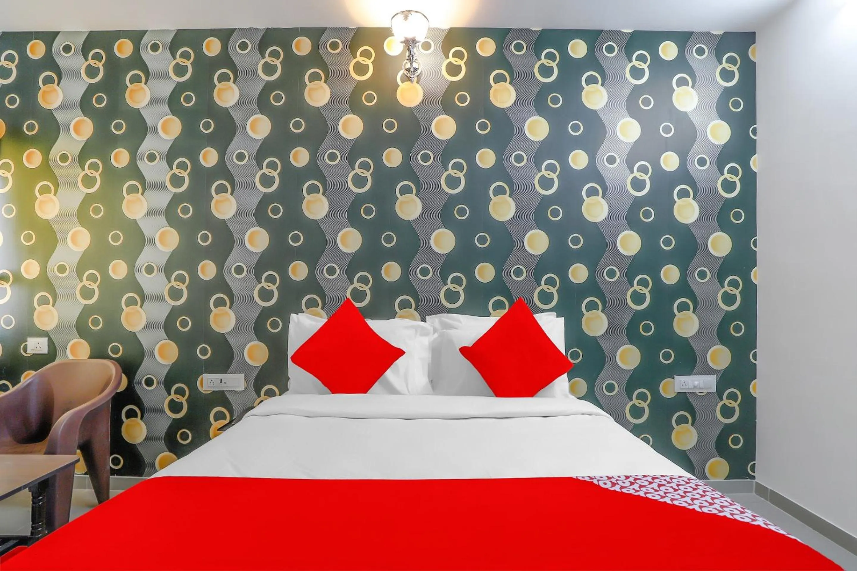 Bedroom, Bed in Hotel O Shiva