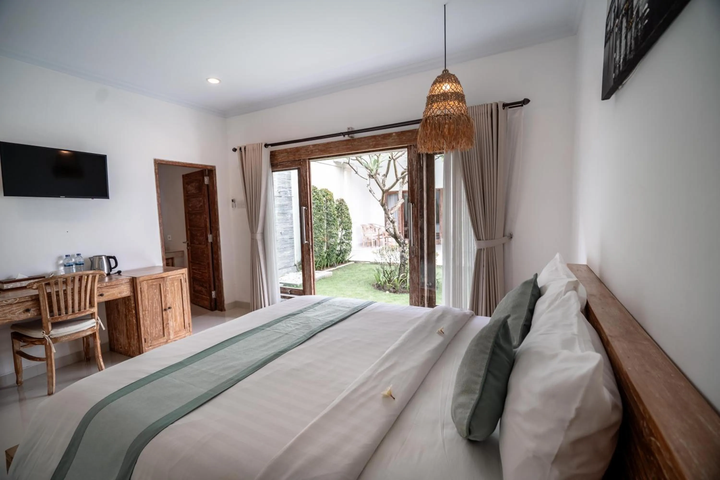 Bed in The Eight Villa & Rooms Bali - Seminyak