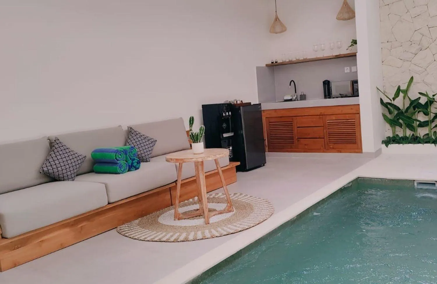 Kitchen or kitchenette in The Eight Villa & Rooms Bali - Seminyak