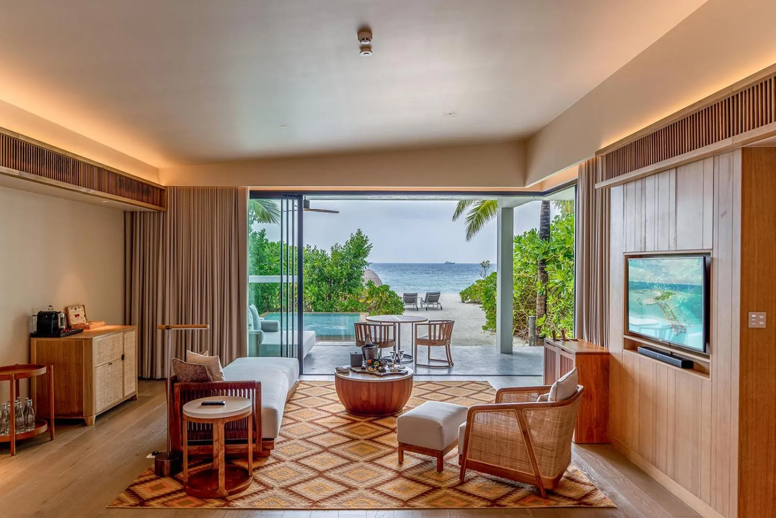 TV and multimedia in Kuda Villingili Maldives, Free Return Transfers 03 nights & above