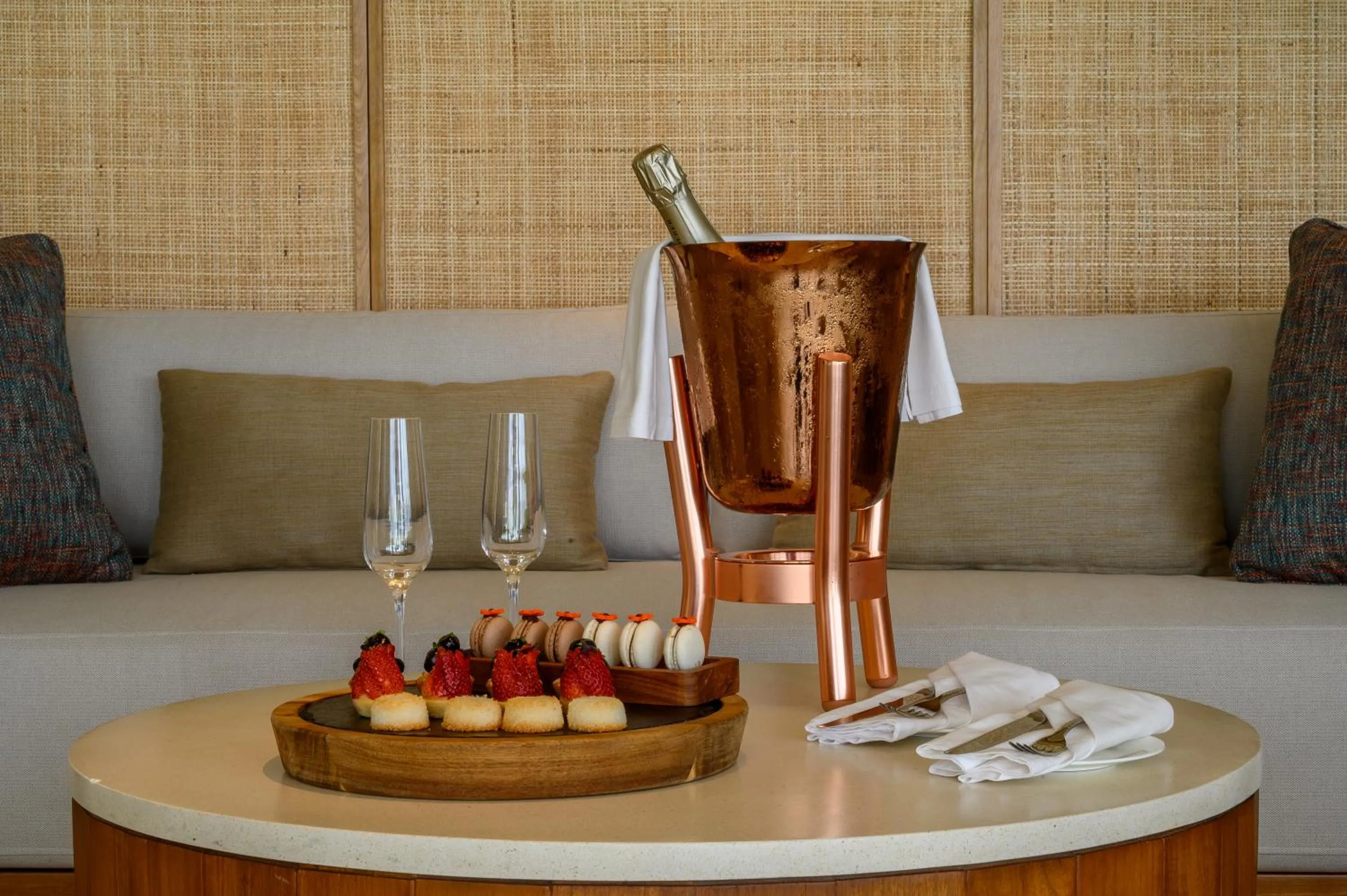 VIP in Kuda Villingili Maldives, Free Return Transfers 03 nights & above