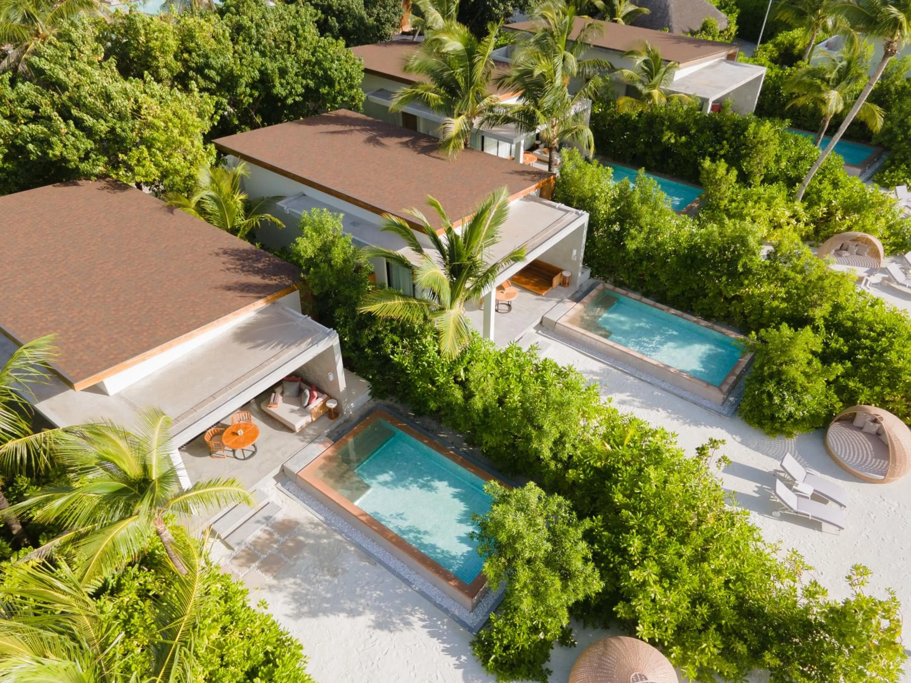 Swimming pool in Kuda Villingili Maldives, Free Return Transfers 03 nights & above