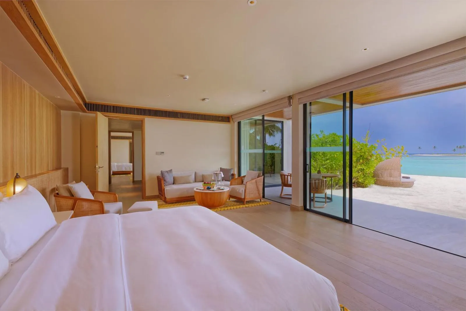 Bedroom, Bed in Kuda Villingili Maldives, Free Return Transfers 03 nights & above