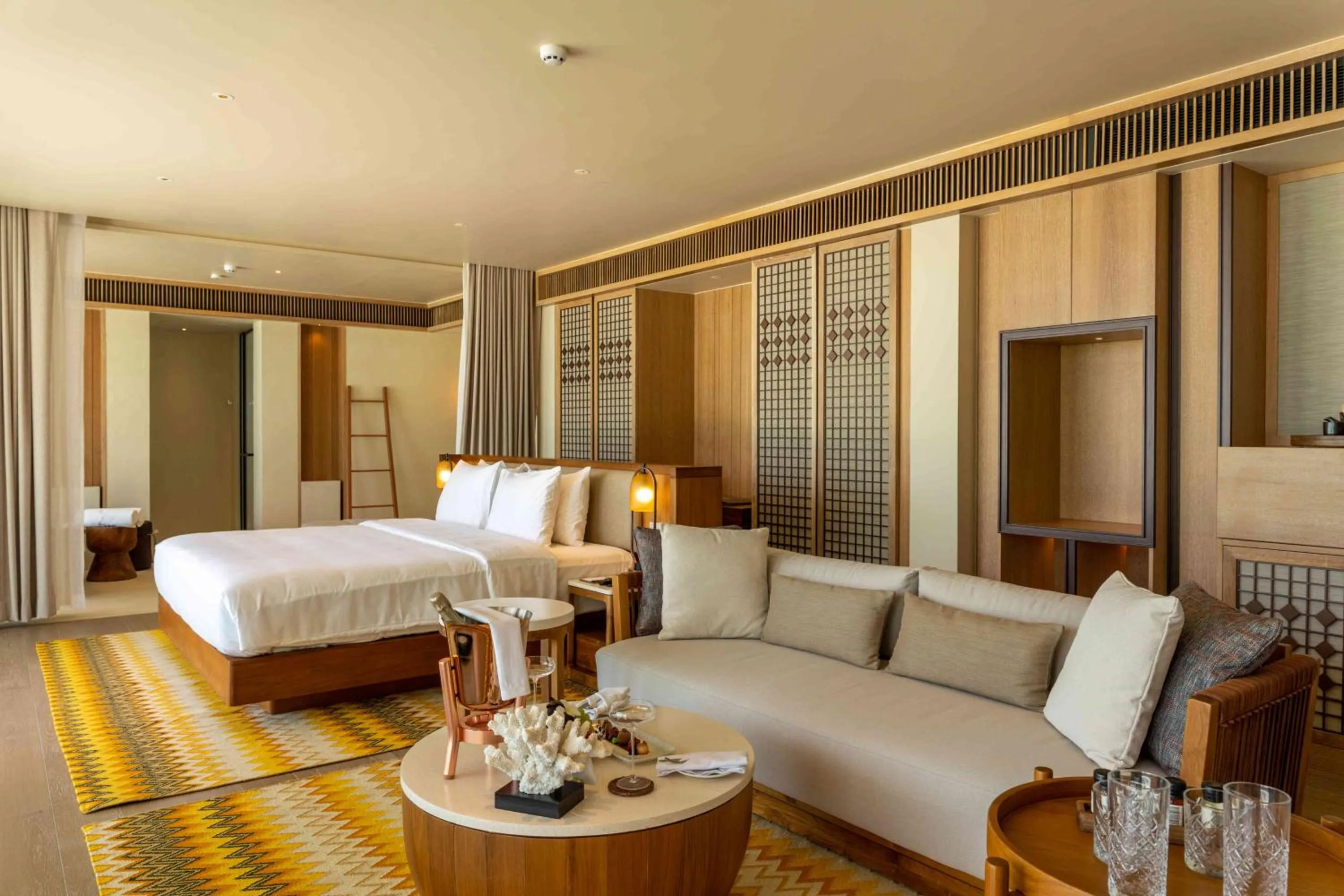 Bedroom, Bed in Kuda Villingili Maldives, Free Return Transfers 03 nights & above