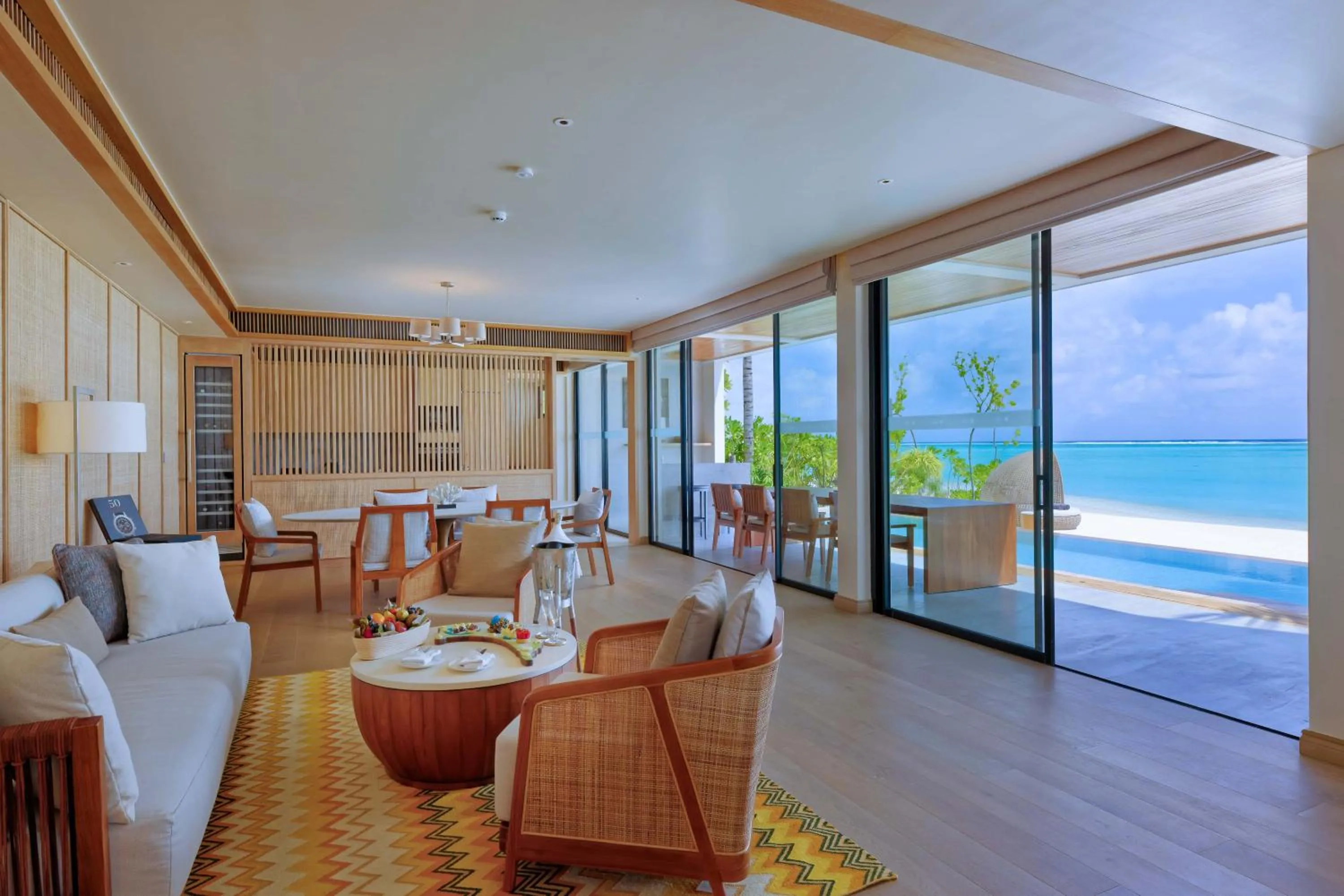 Living room in Kuda Villingili Maldives, Free Return Transfers 03 nights & above