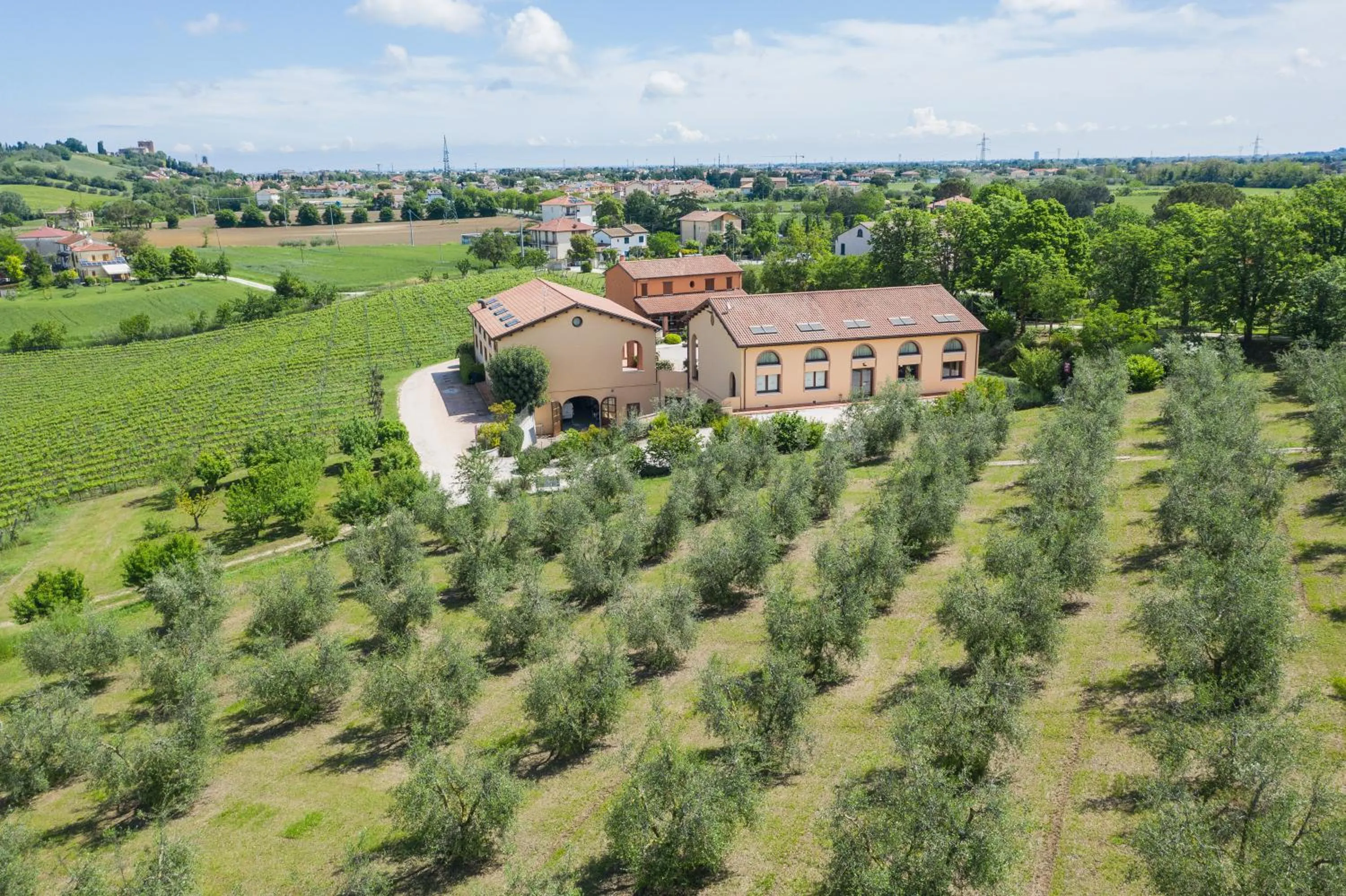 Property building in Collina dei Poeti