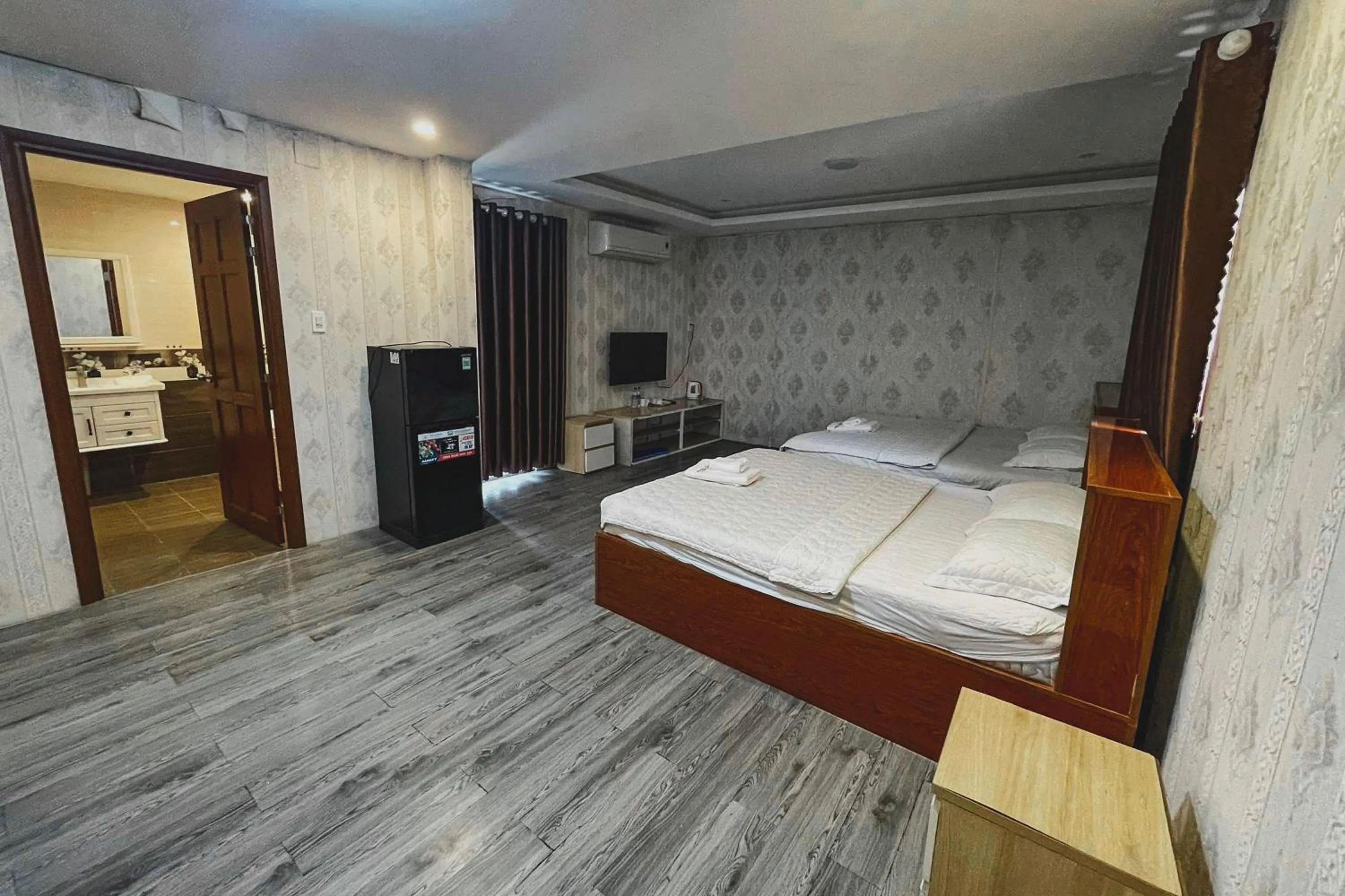 Bedroom, Bed in Sky Hotel