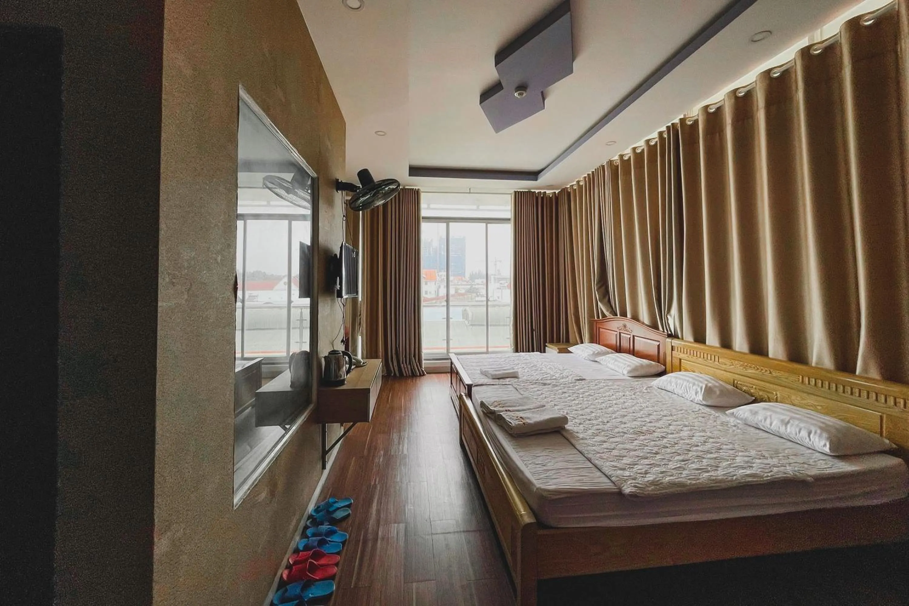 Bedroom, Bed in Sky Hotel