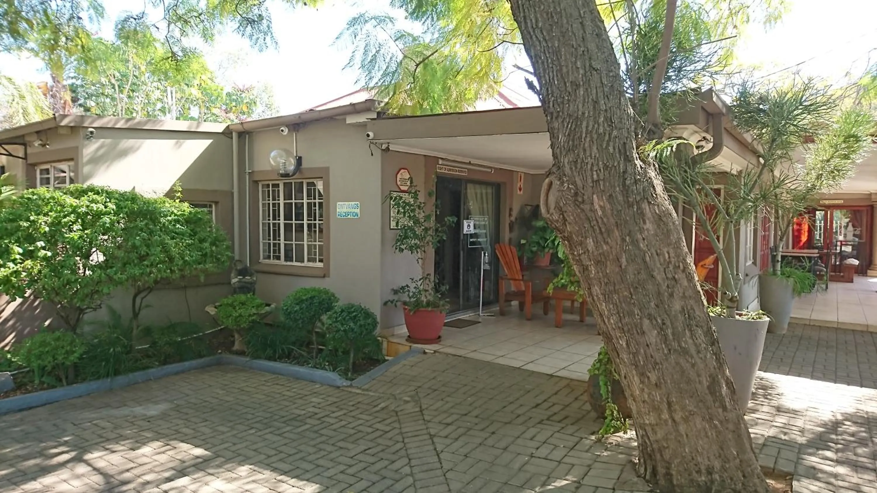 Country Blue Luxury Guest House