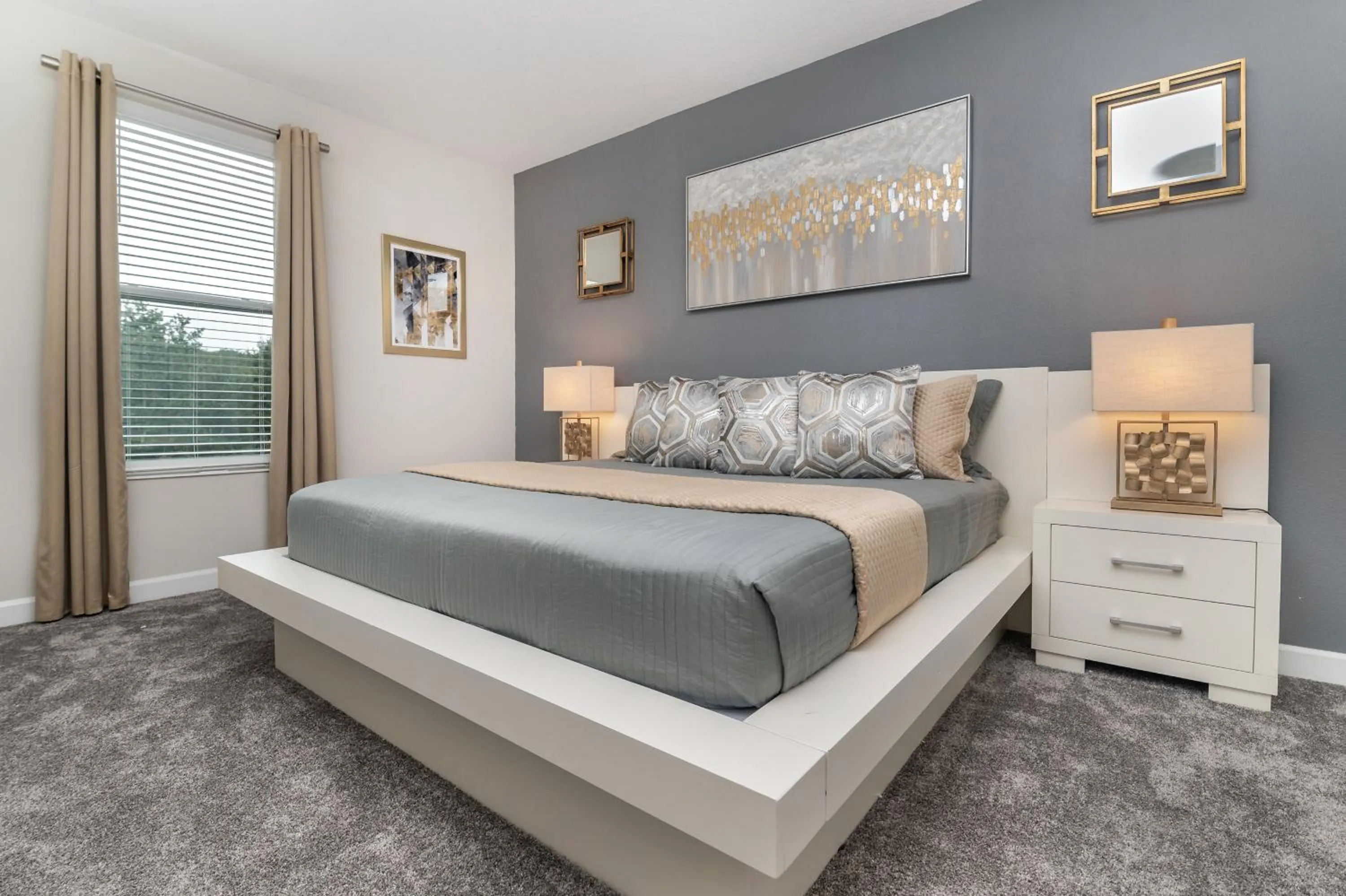 Bed in Villa wPrivate Pool &Themed Rooms, near Disney