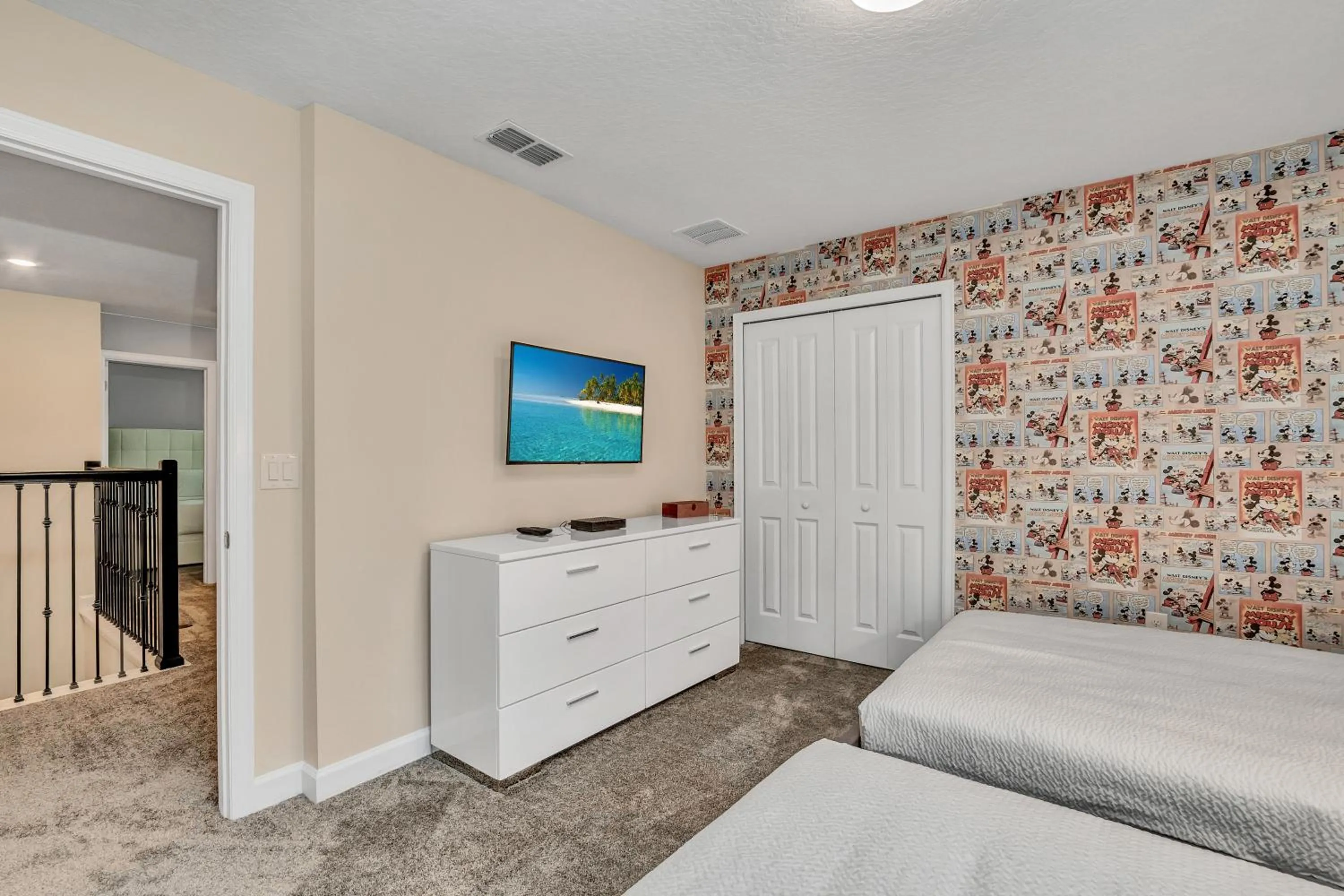 Bed in VILLA wPrivate Pool & Game Room near Disney