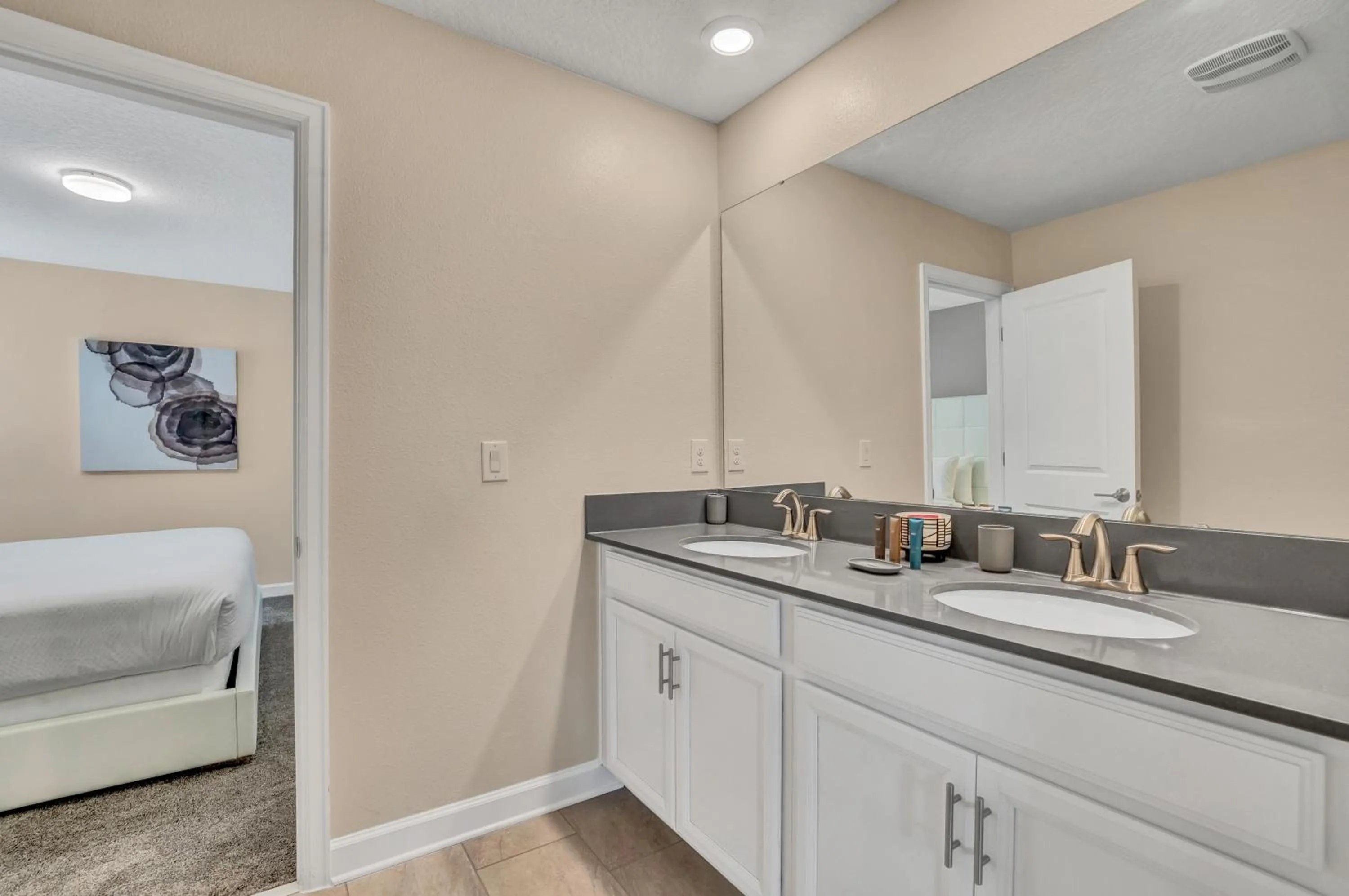 VILLA wPrivate Pool & Game Room near Disney