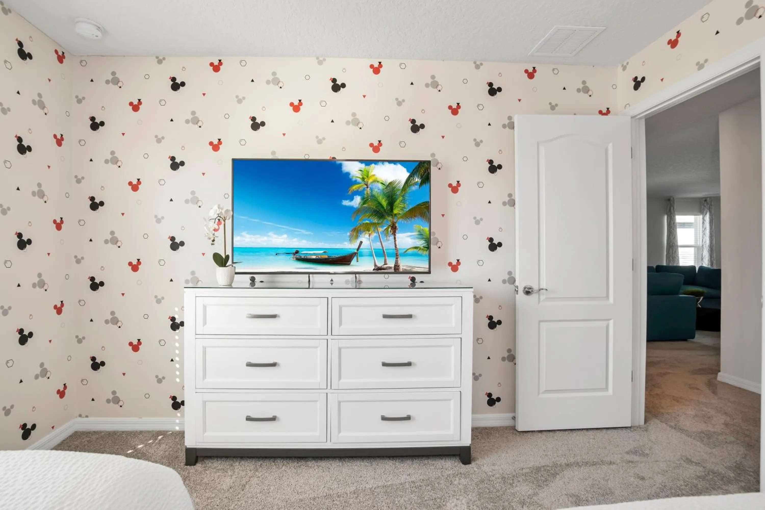 Private Pool Villa wPool Table, On-Site WaterPark