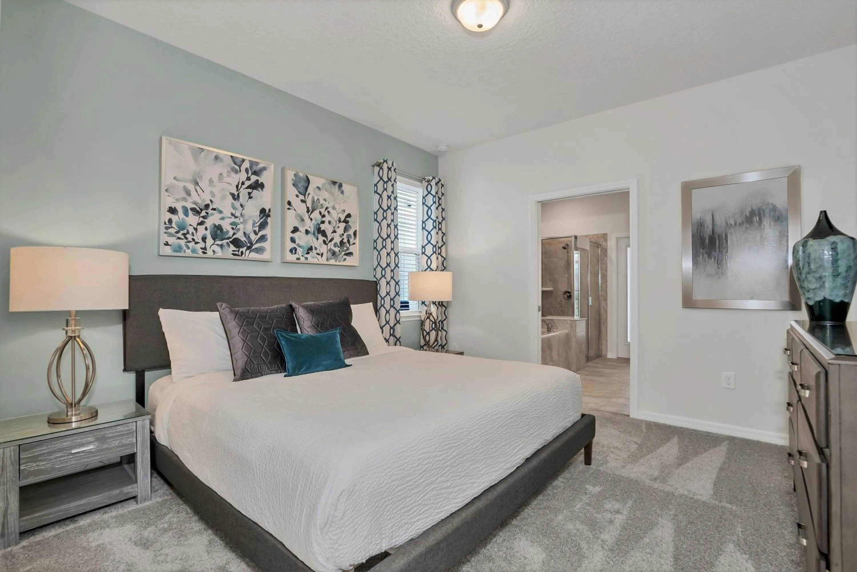 Bed in Private Pool Villa wPool Table, On-Site WaterPark