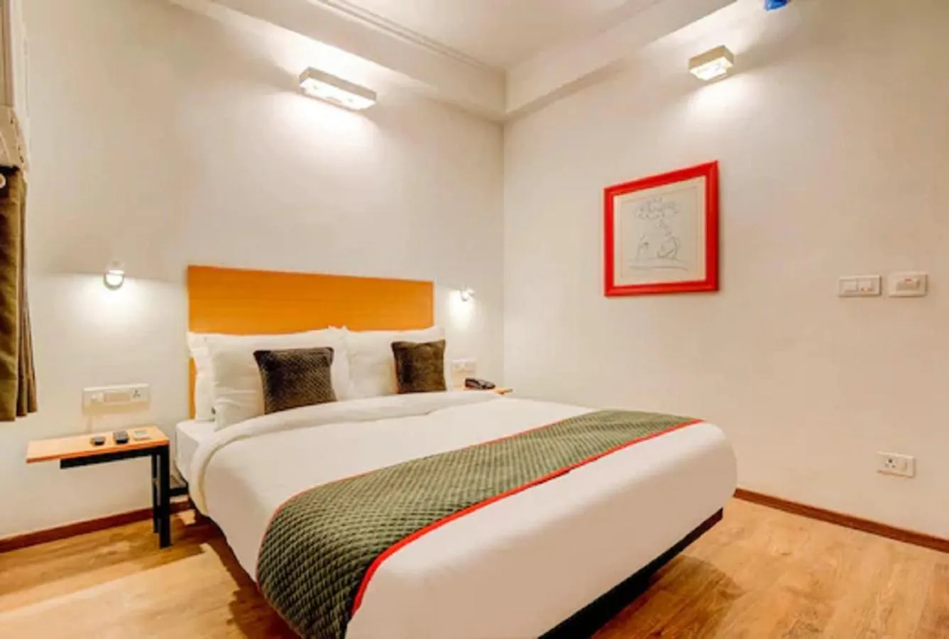 Bedroom, Bed in Lime Tree Hotel Sushant Lok Gurgaon Sector 29 Next to IFFCO CHOWK metro