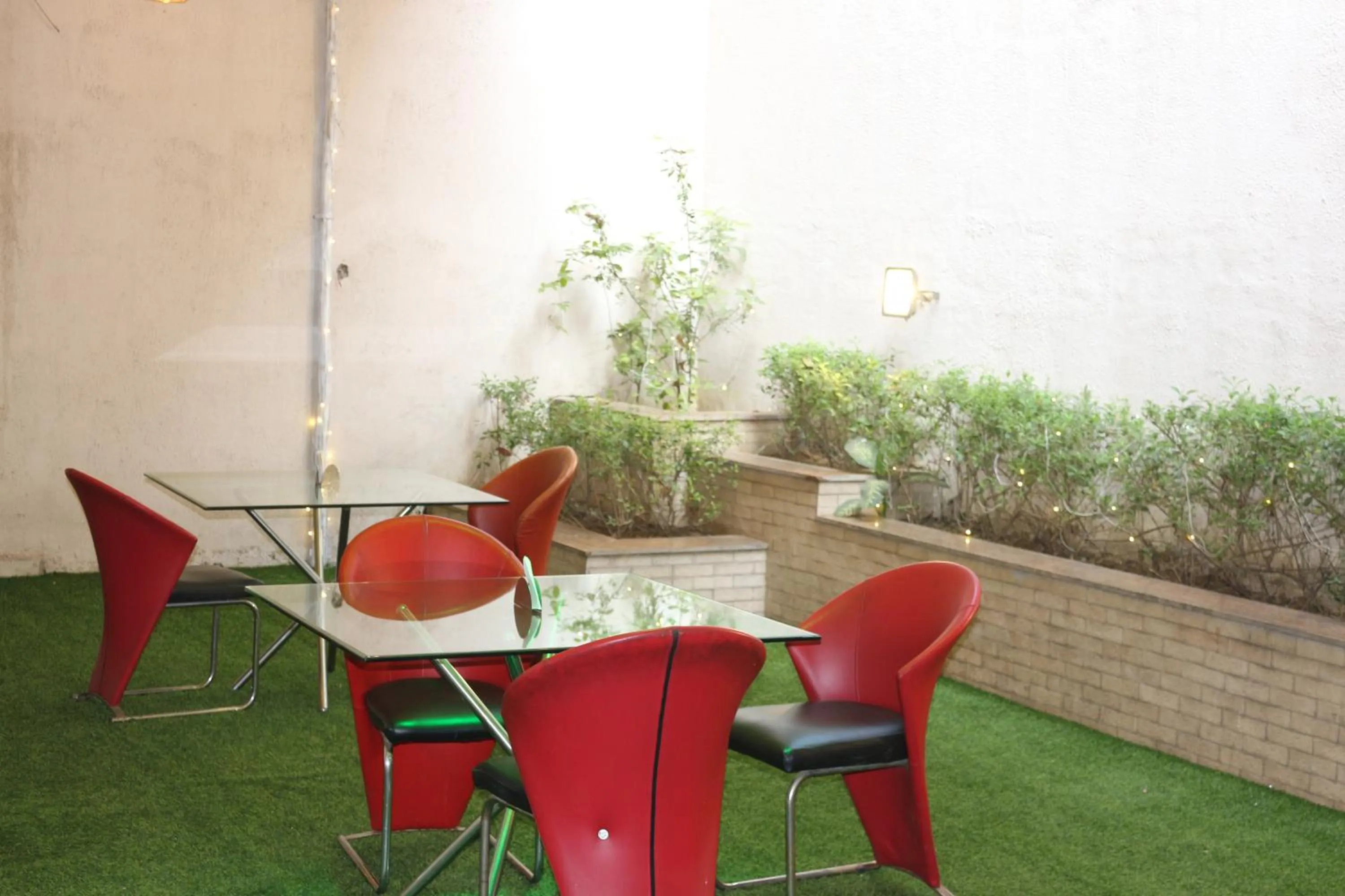 Property building in Lime Tree Hotel Sushant Lok Gurgaon Sector 29 Next to IFFCO CHOWK metro