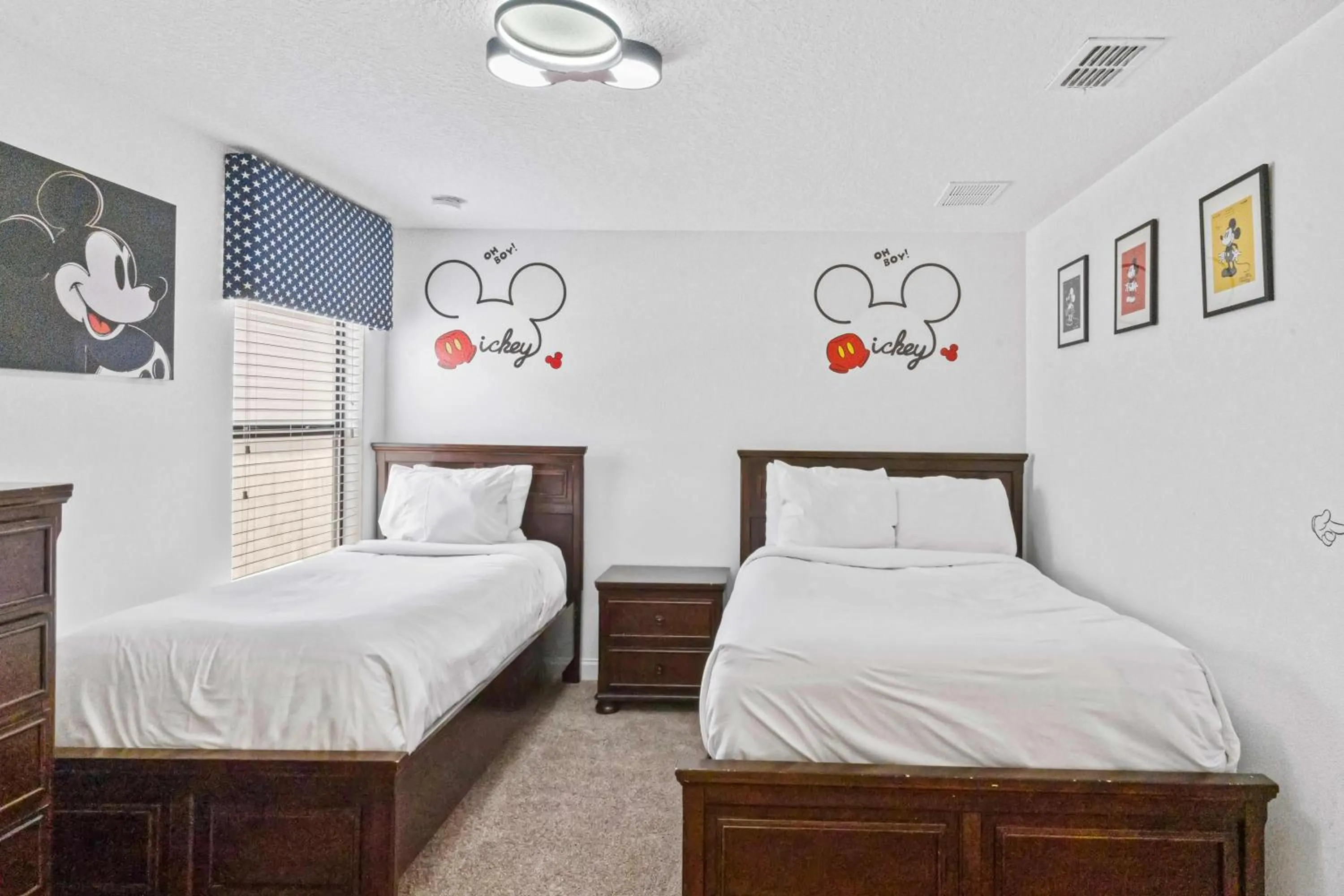 Other, Bed in GIANT Villa wPrivate Pool&Spa, Game Room, & More