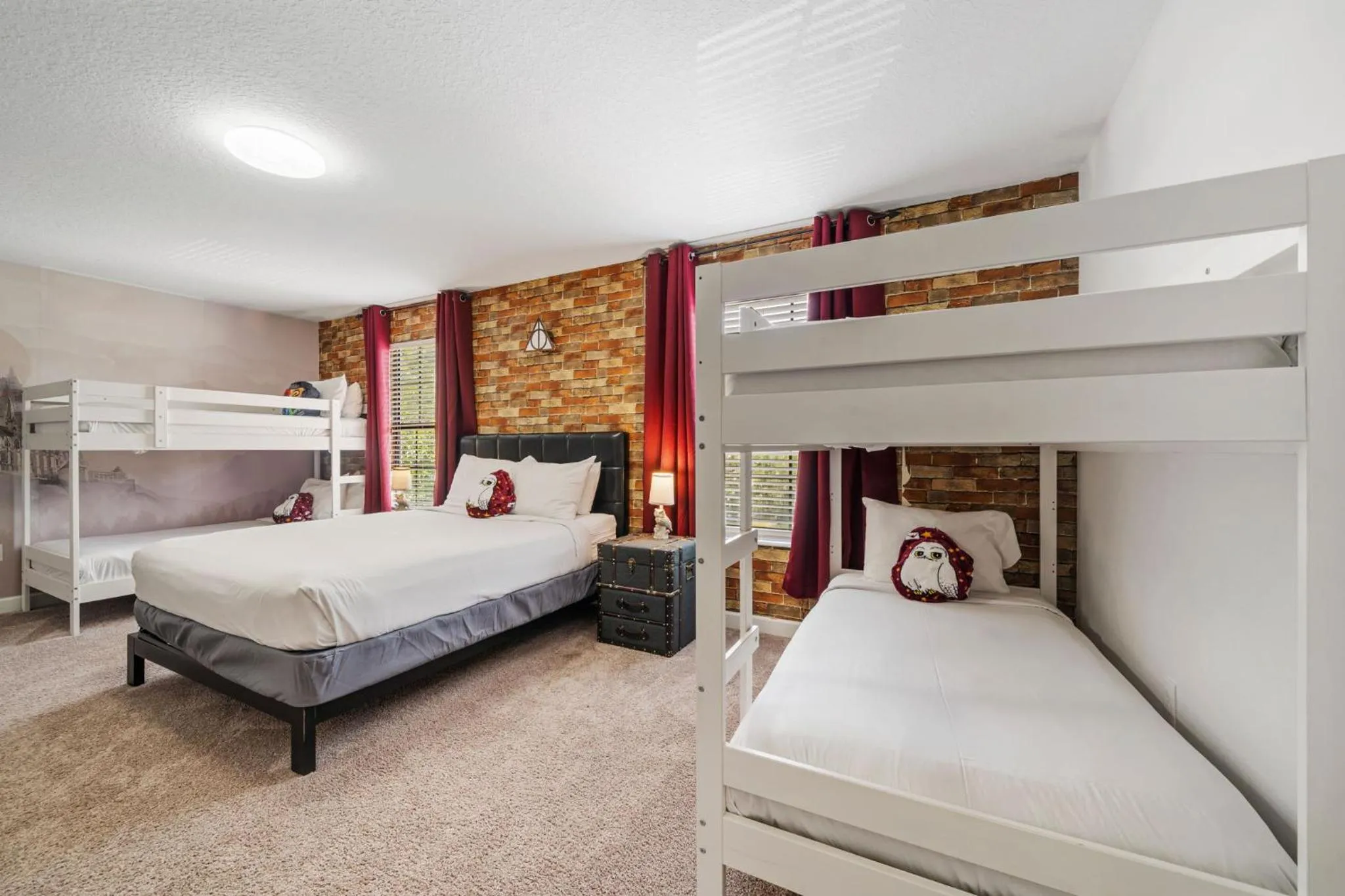 Other, Bed in GIANT Villa wPrivate Pool&Spa, Game Room, & More