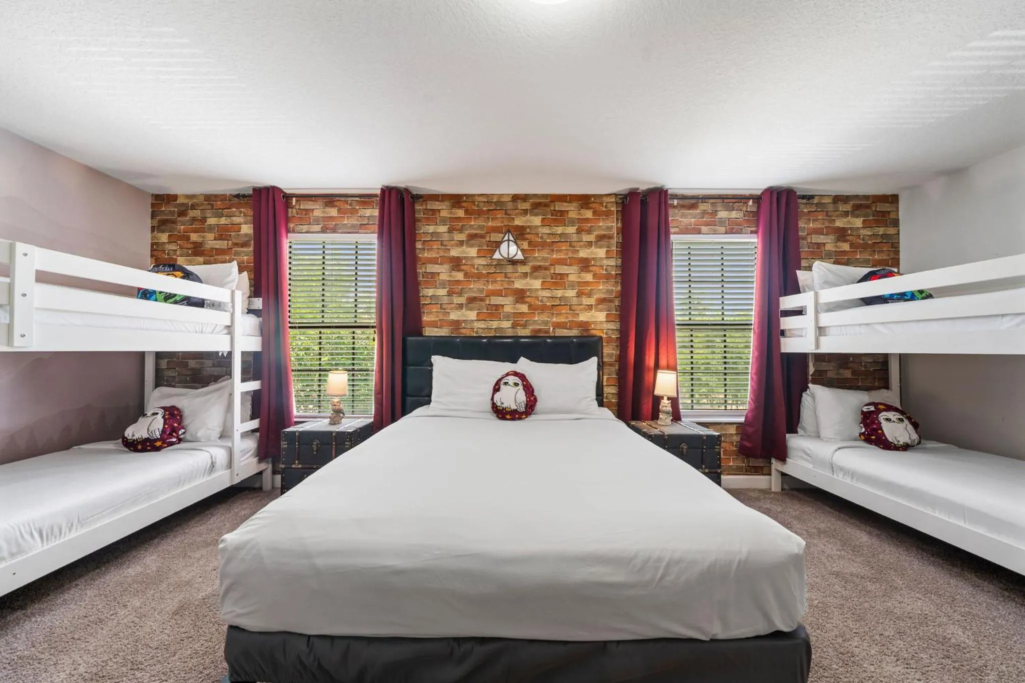 Other, Bed in GIANT Villa wPrivate Pool&Spa, Game Room, & More