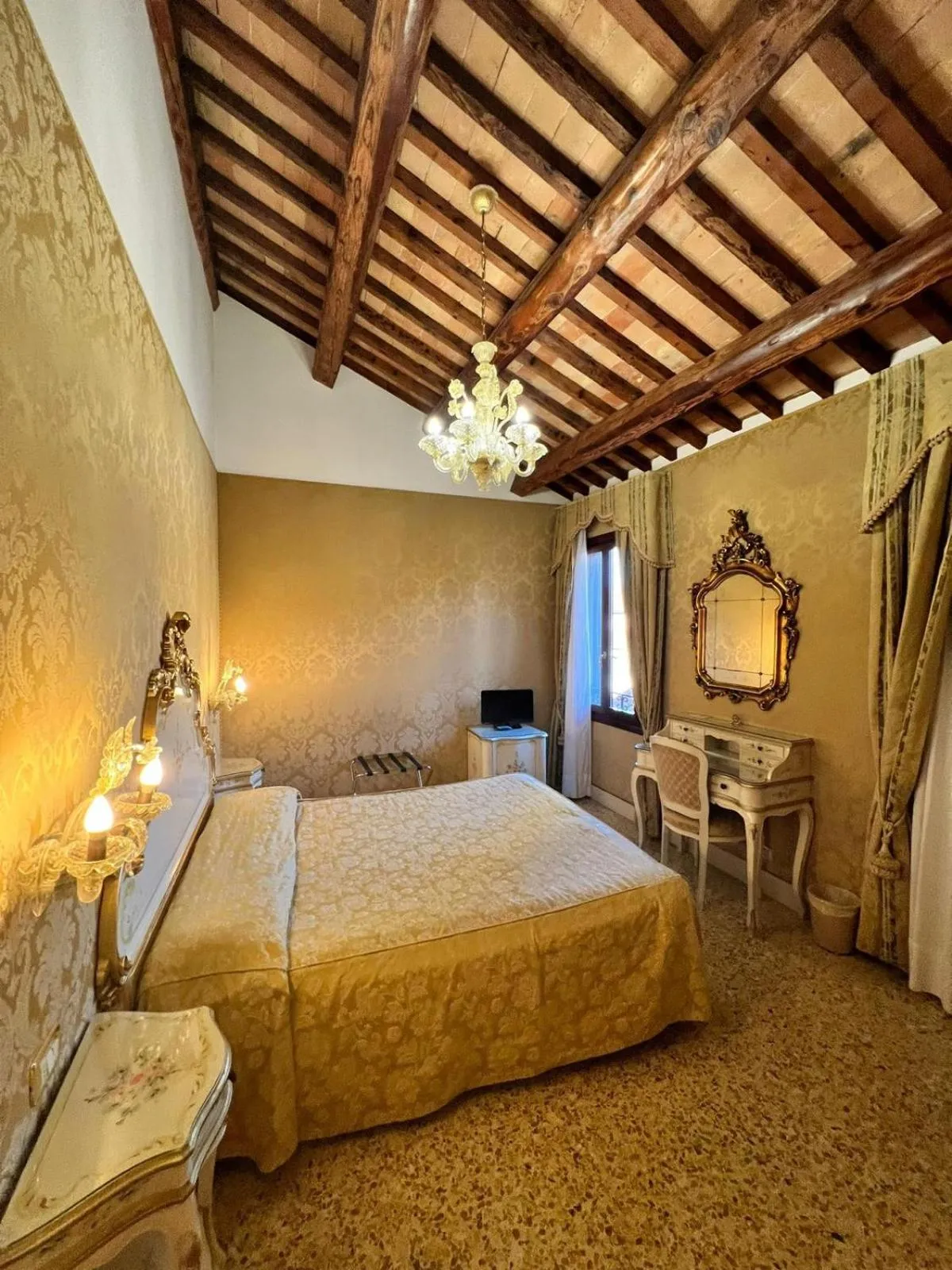 Bedroom, Bed in Hotel Ca' Dogaressa