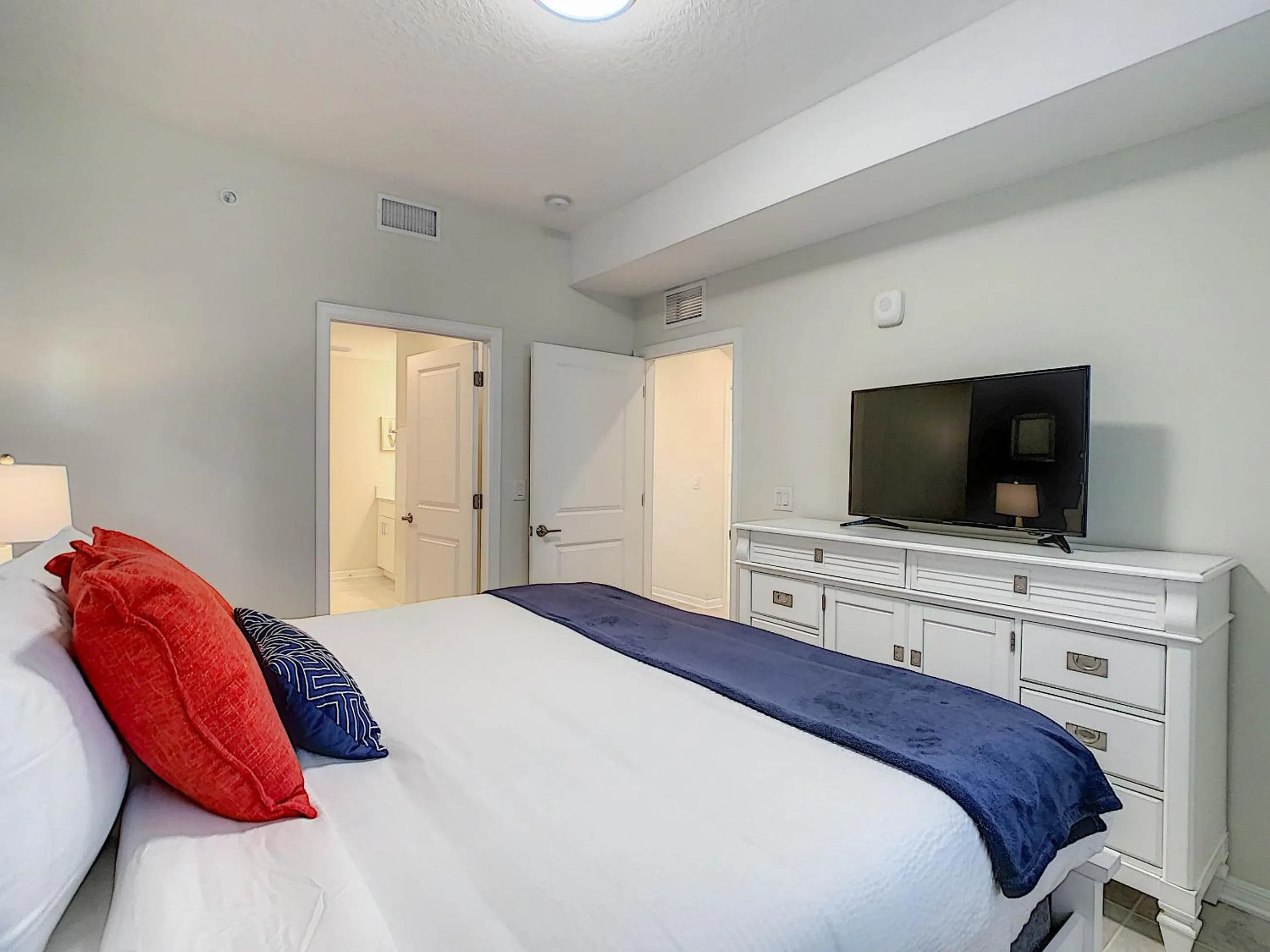 Bed in 3131 Paradox Cir Unit 203